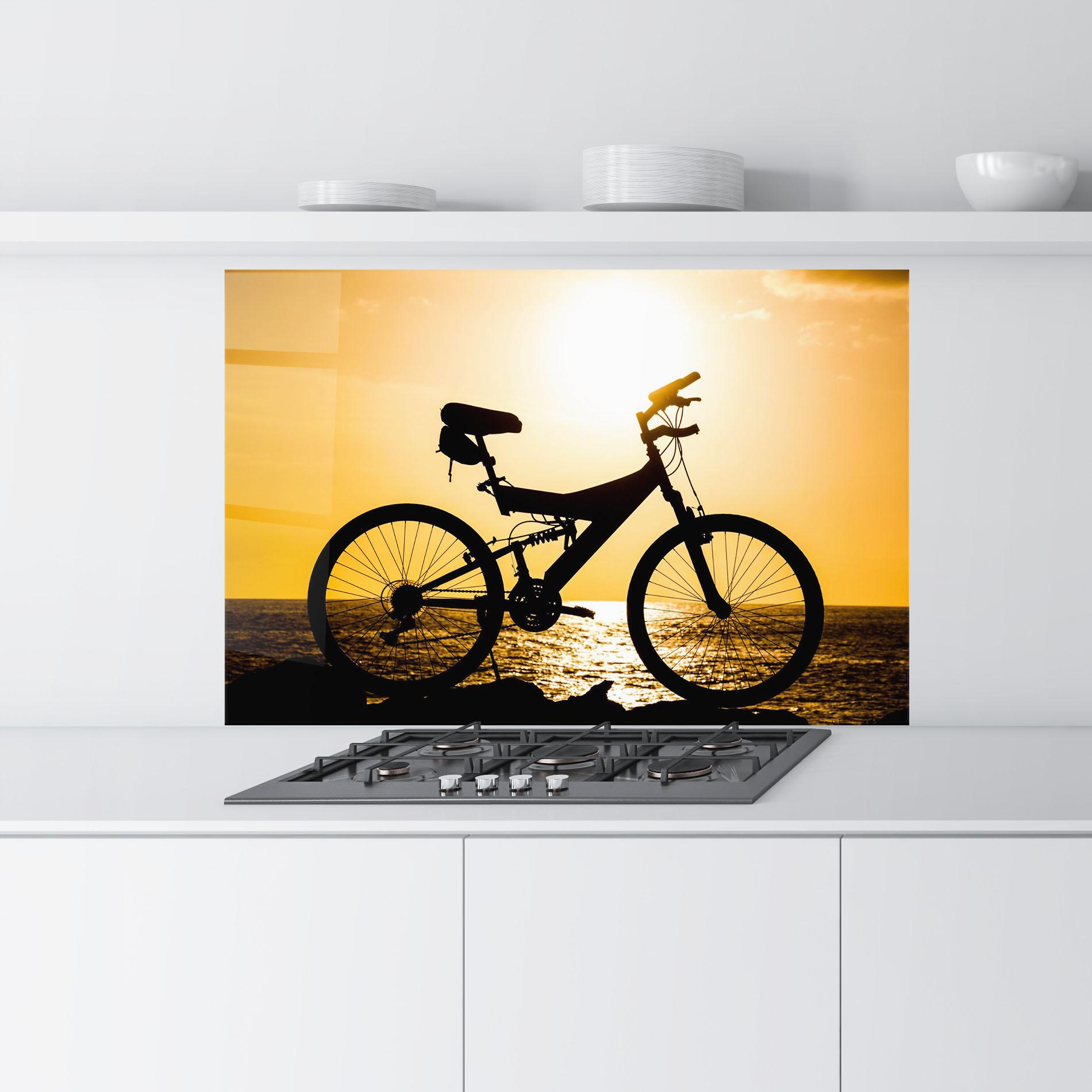 Panou Sticla Bucatarie Cream Sky Bike mockup 9