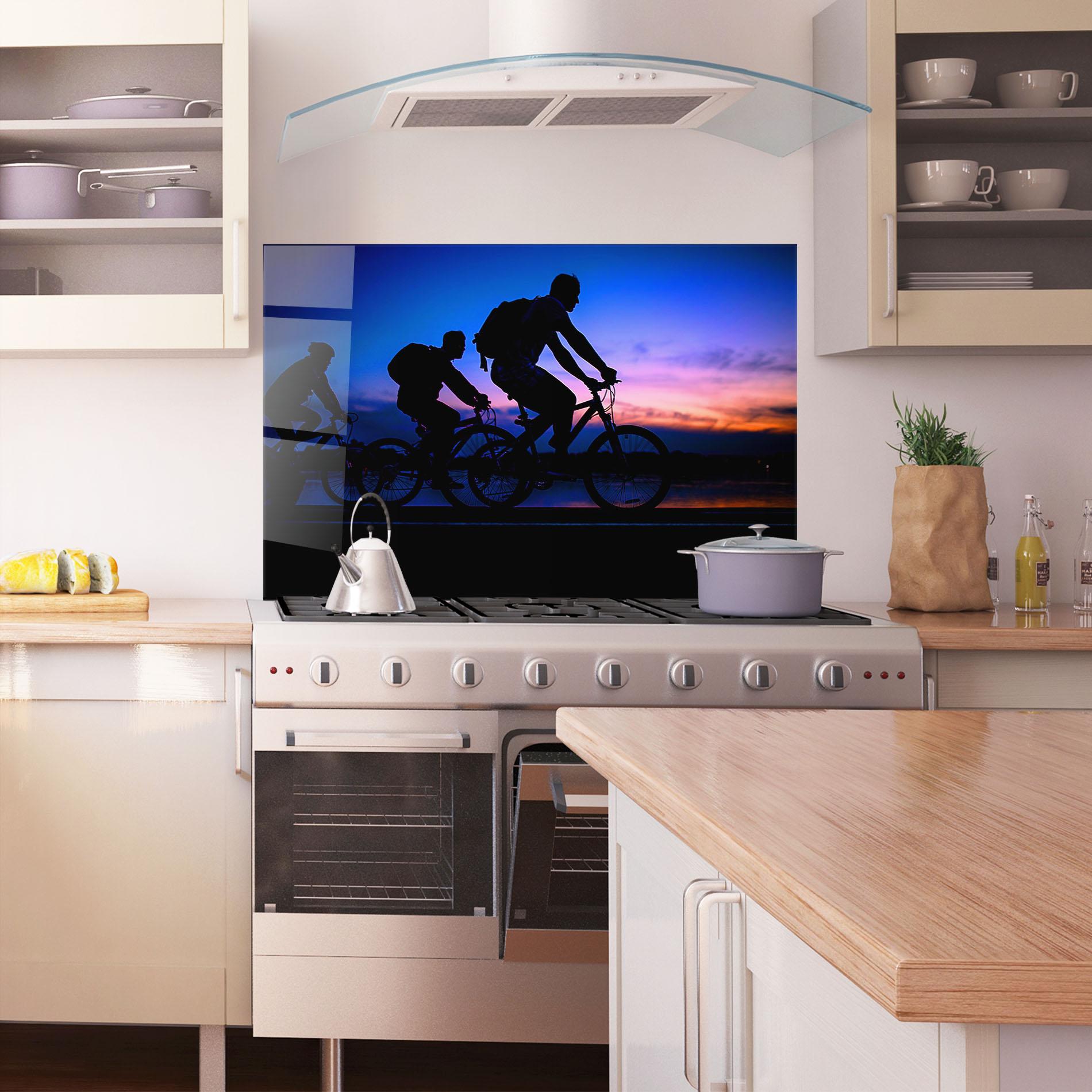 Panou Sticla Bucatarie Dark Blue Sky Shilouette mockup 1