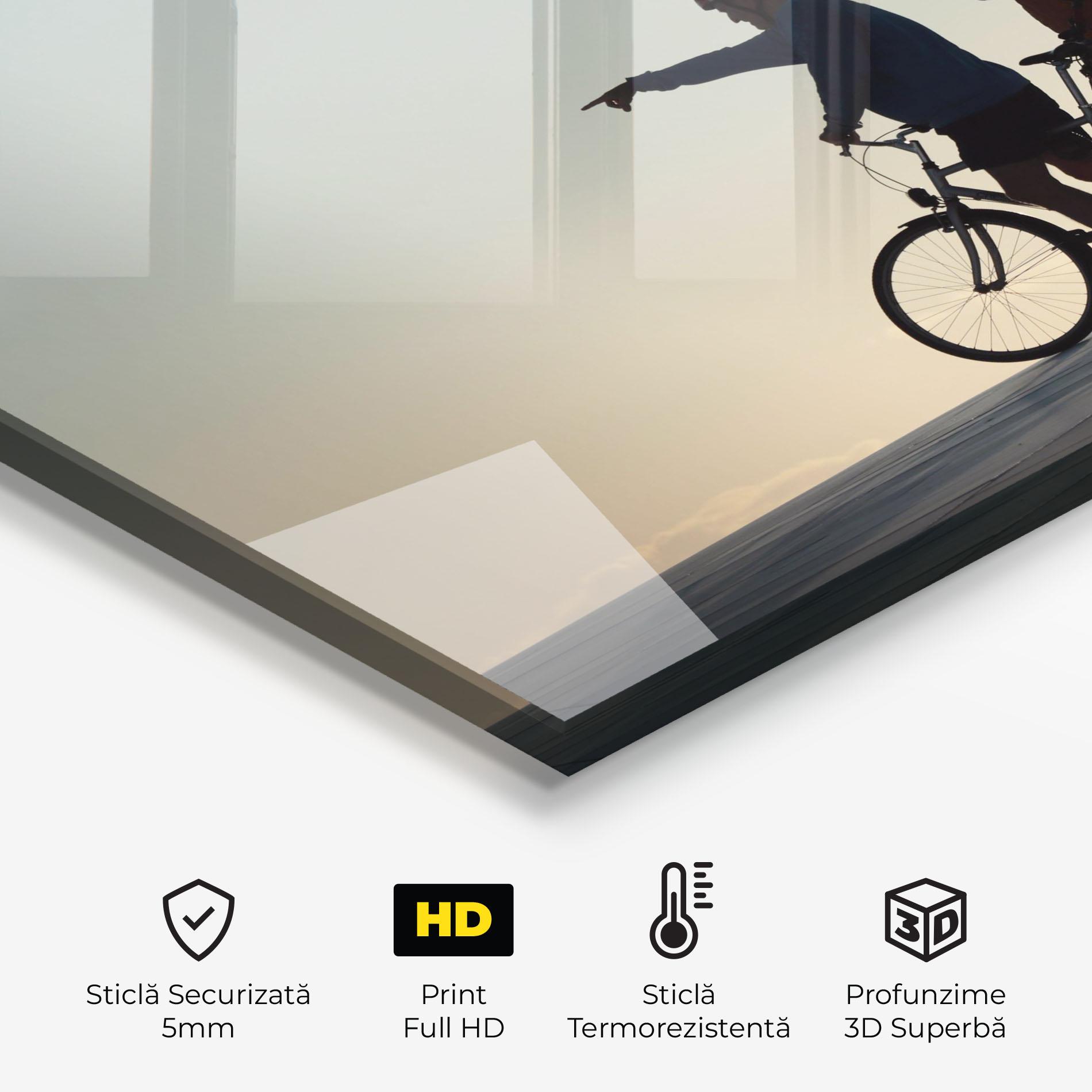 Panou Sticla Bucatarie Bike Pointing Shilouette mockup 2