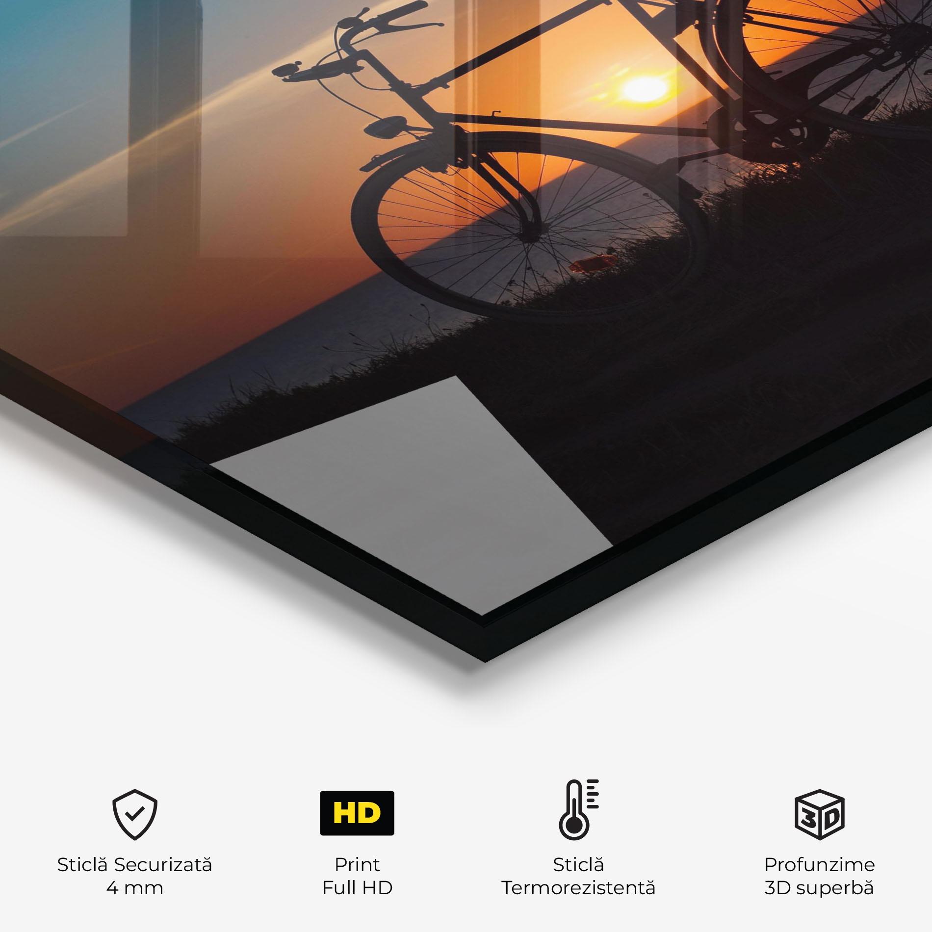 Panou Sticla Bucatarie Bike Silhouette mockup 2