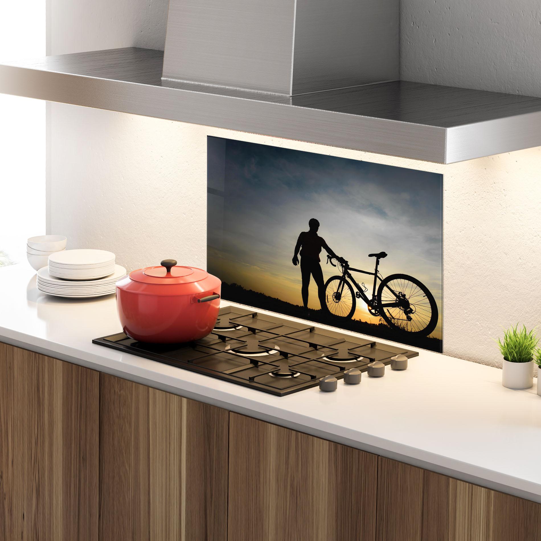 Panou Sticla Bucatarie Holding Bike Shilouette mockup 4
