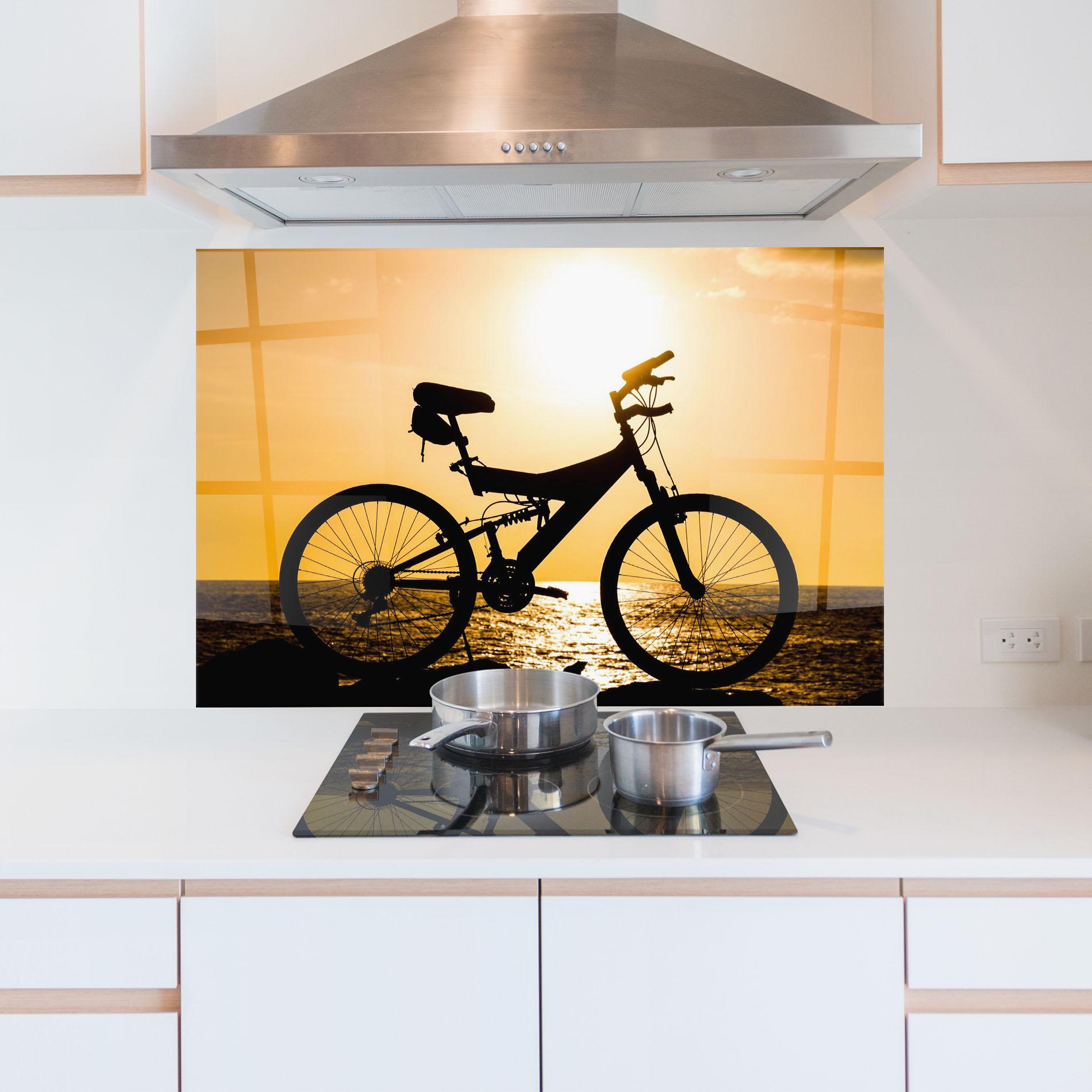 Panou Sticla Bucatarie Cream Sky Bike mockup 5