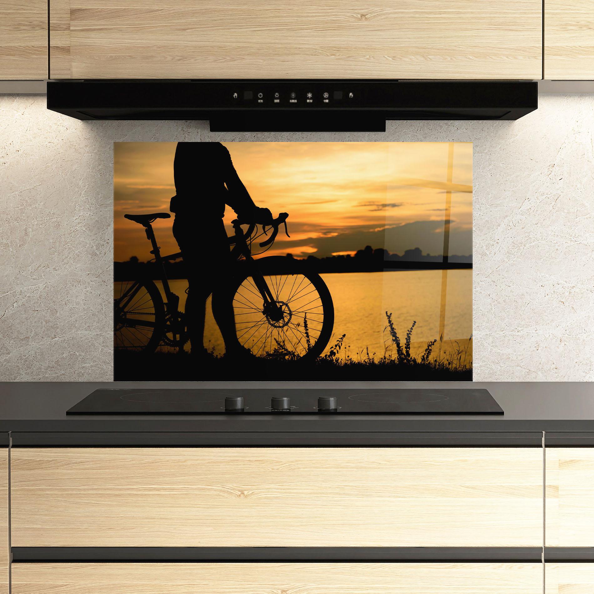 Panou Sticla Bucatarie Bicycle Sunset Silhouette mockup 3