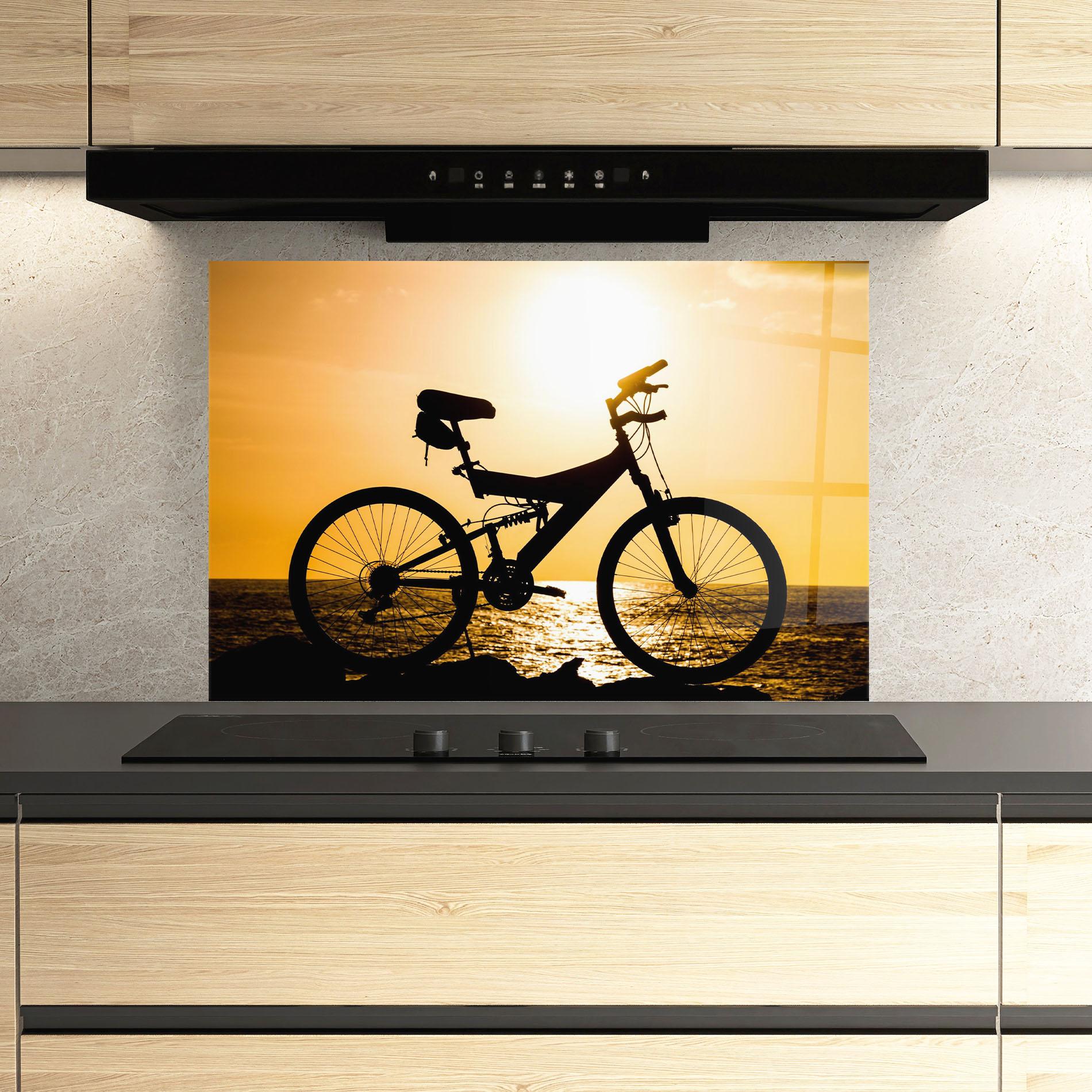 Panou Sticla Bucatarie Cream Sky Bike mockup 3