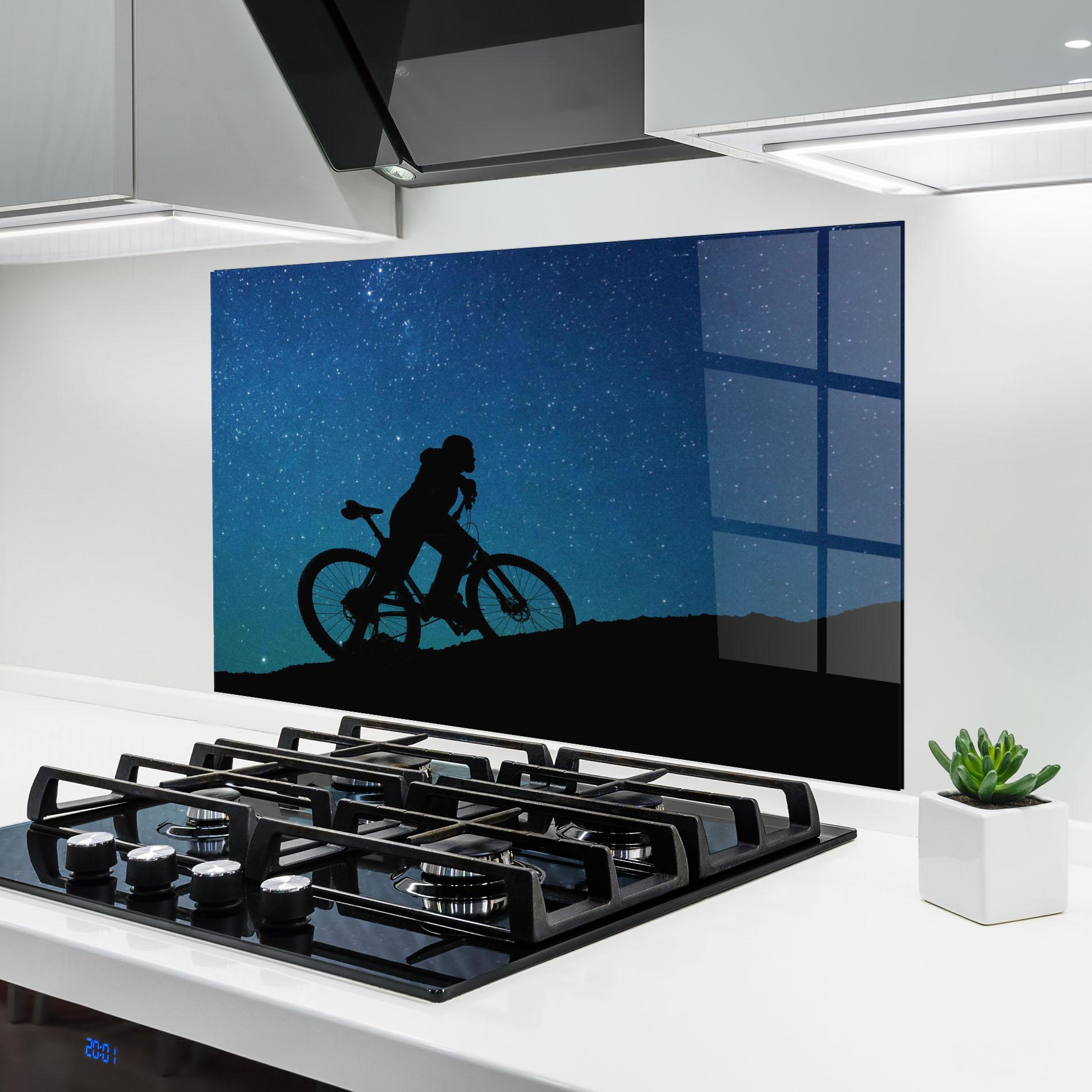 Panou Sticla Bucatarie Bike Blast mockup 6