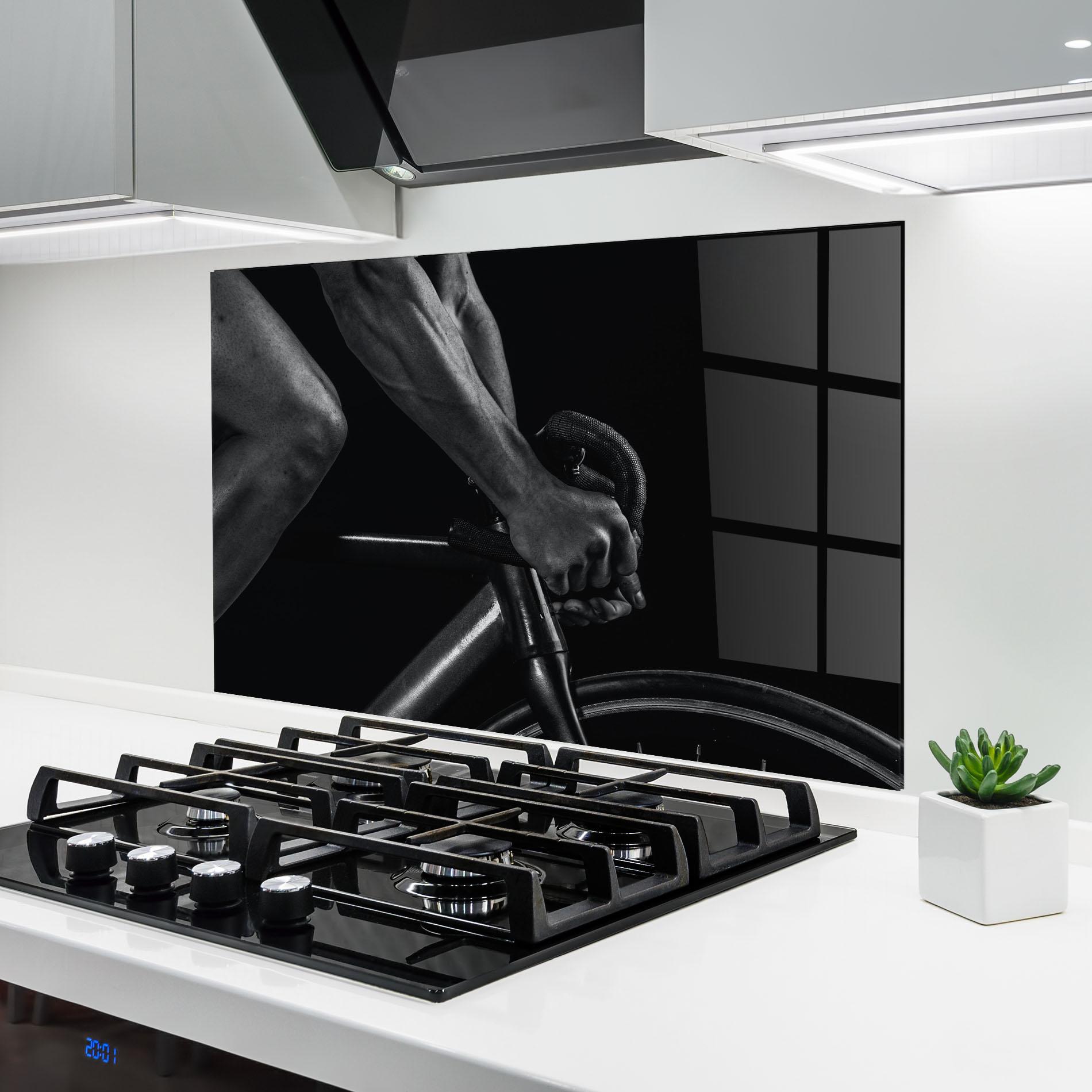 Panou Sticla Bucatarie Bike Burst mockup 6