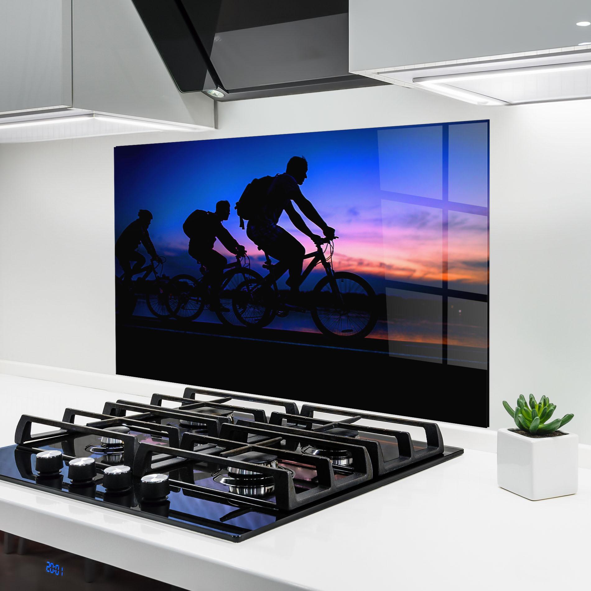 Panou Sticla Bucatarie Dark Blue Sky Shilouette mockup 6