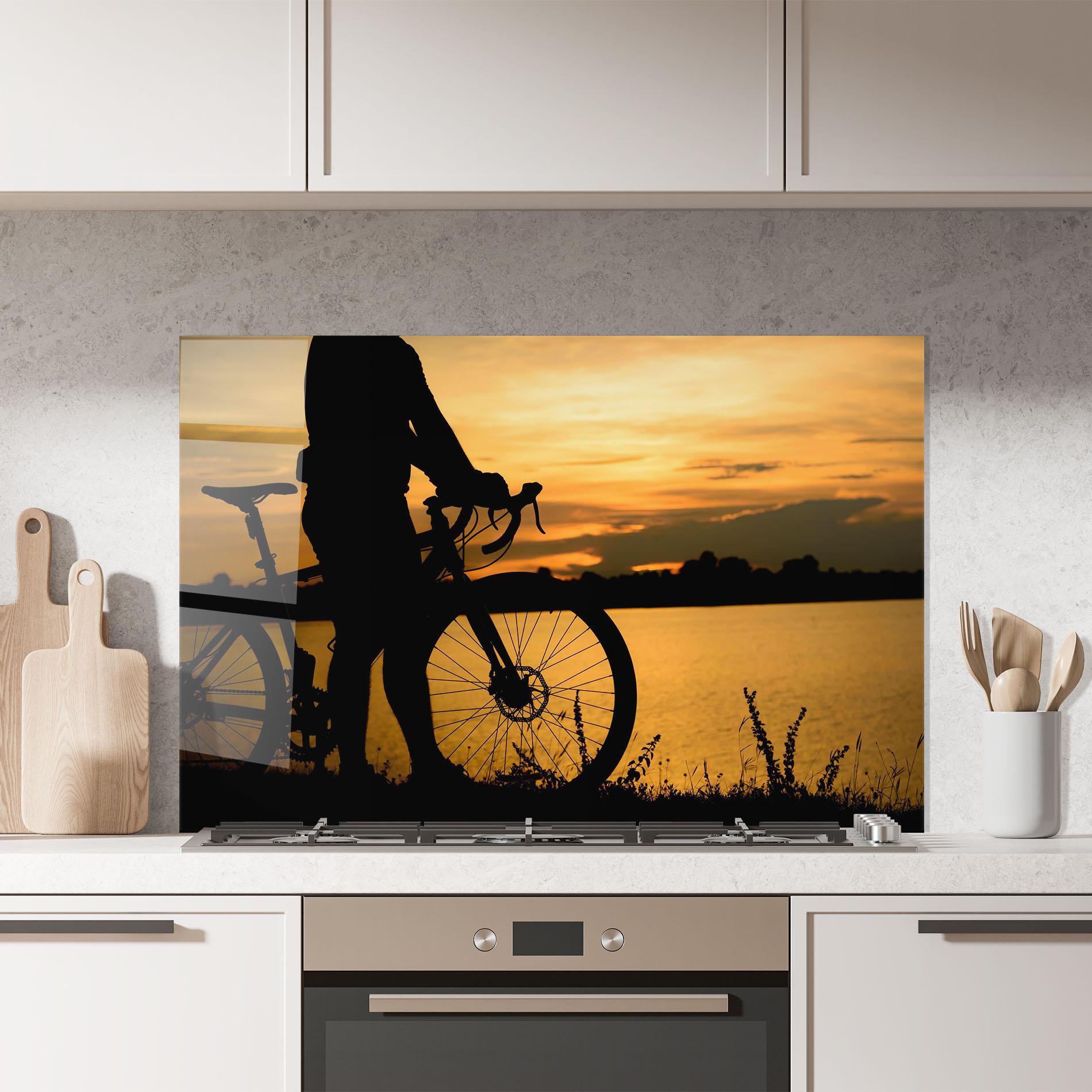 Panou Sticla Bucatarie Bicycle Sunset Silhouette mockup 7