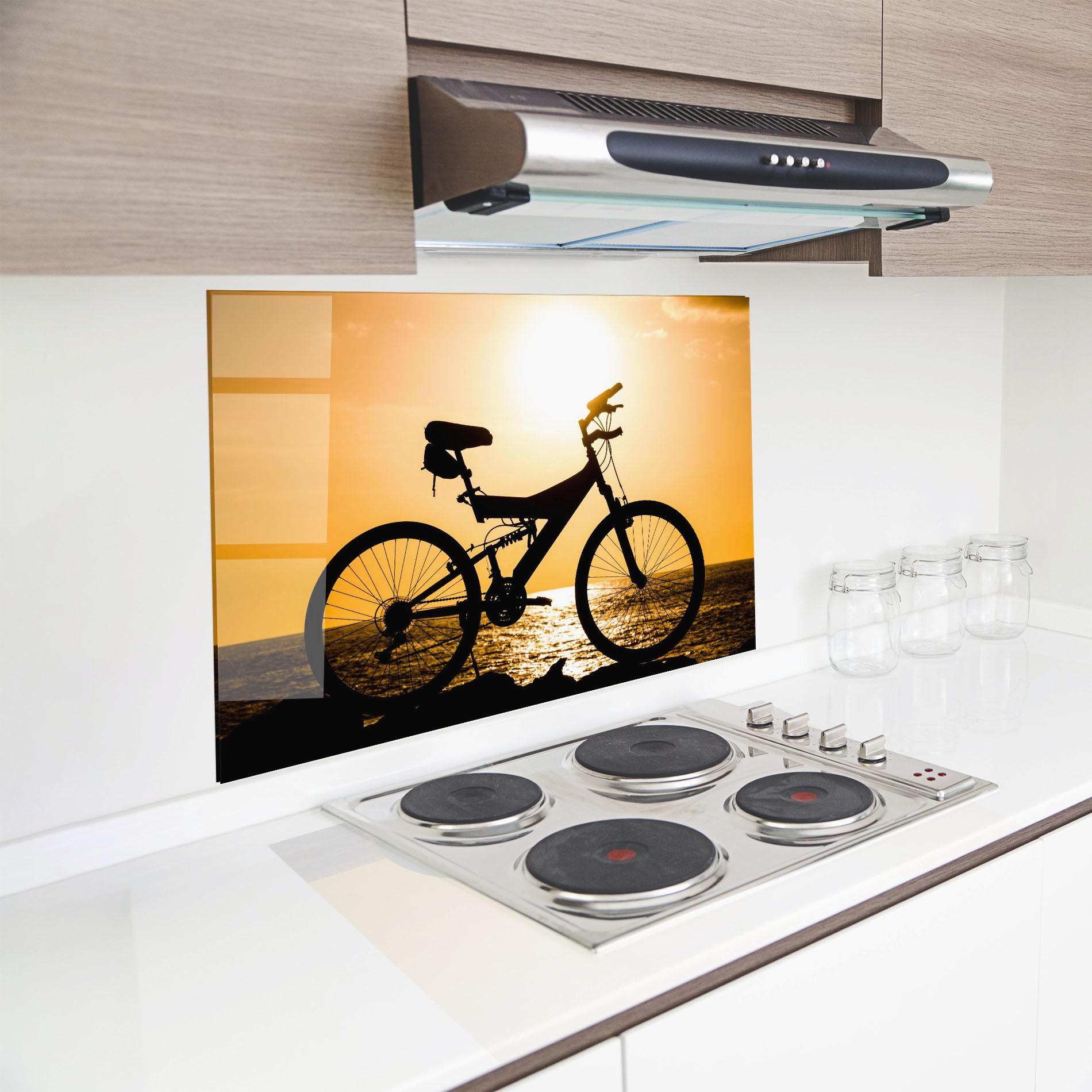 Panou Sticla Bucatarie Cream Sky Bike mockup 8