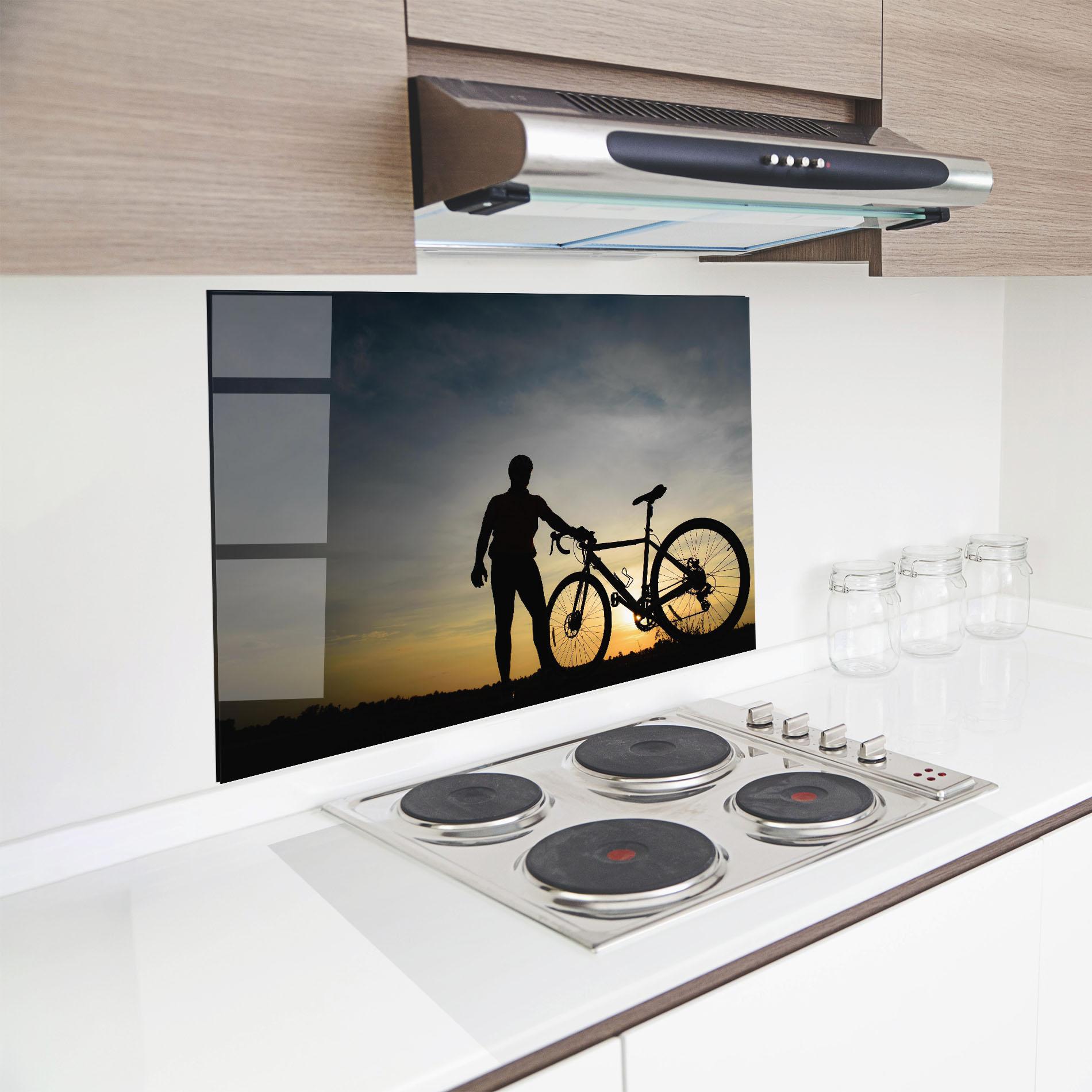 Panou Sticla Bucatarie Holding Bike Shilouette mockup 8