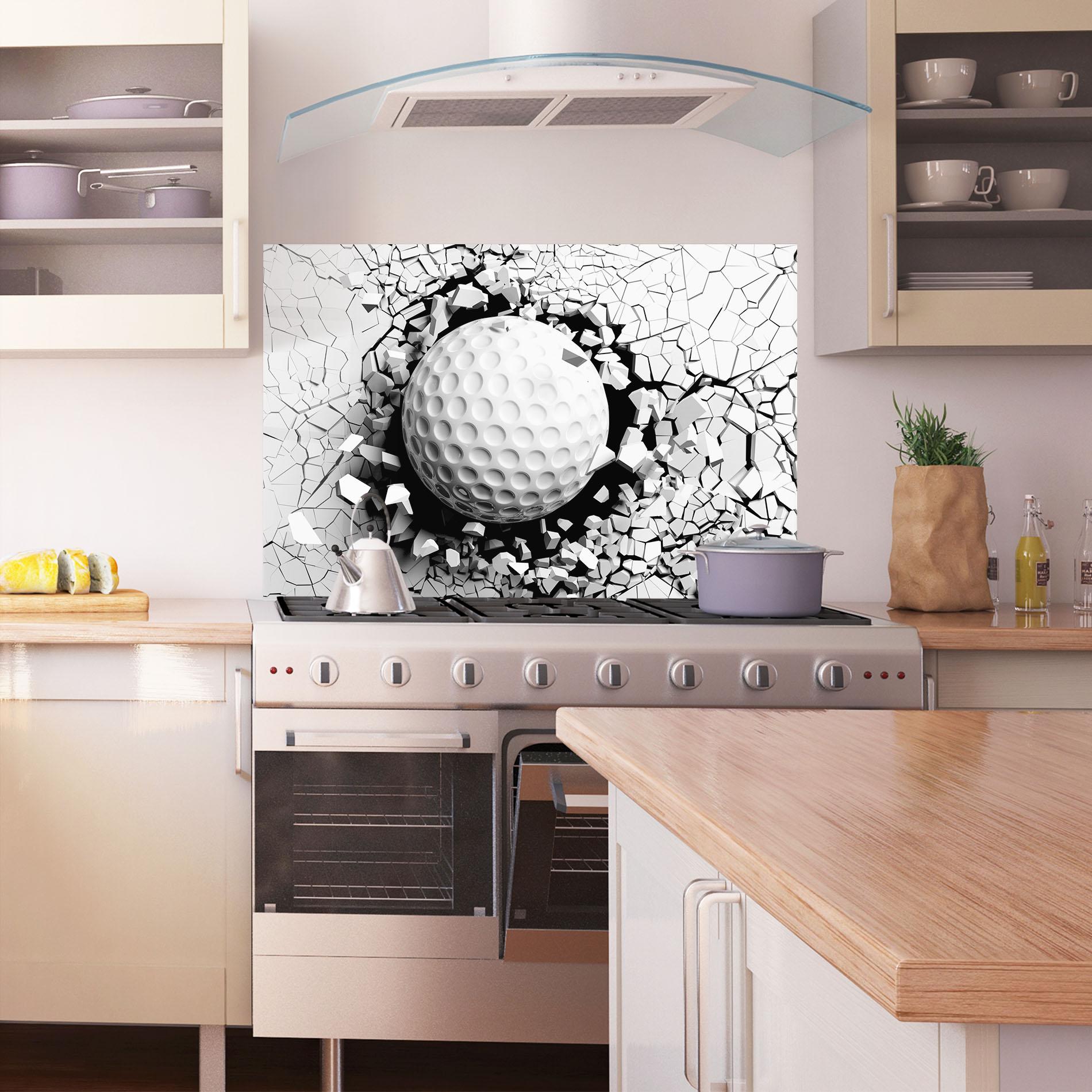 Panou Sticla Bucatarie Golf Ball Breaking Wall mockup 1