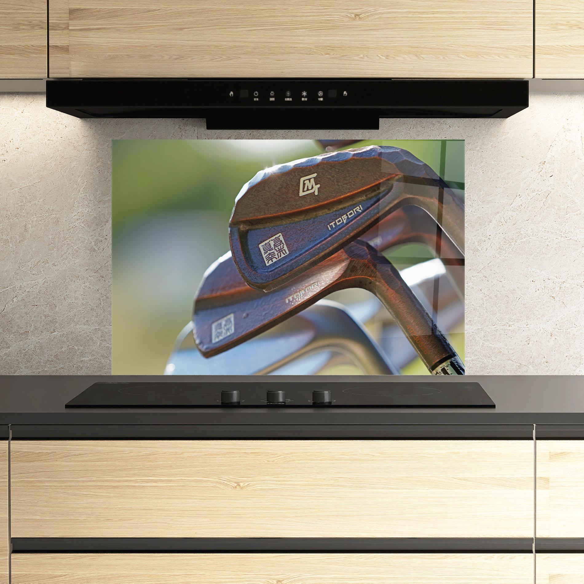 Panou Sticla Bucatarie Golf Club Close Up mockup 3