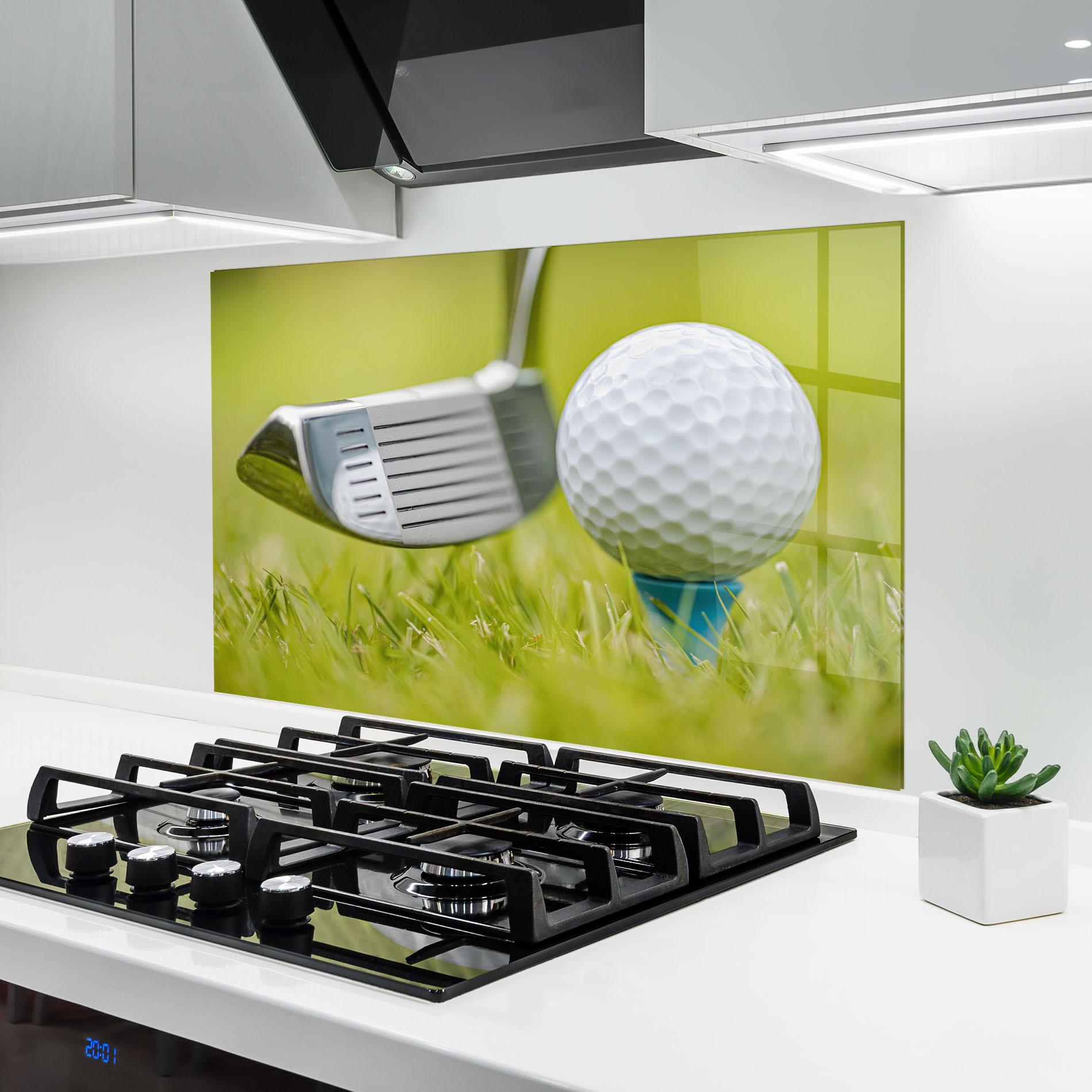 Panou Sticla Bucatarie Golf Ball Grass mockup 6