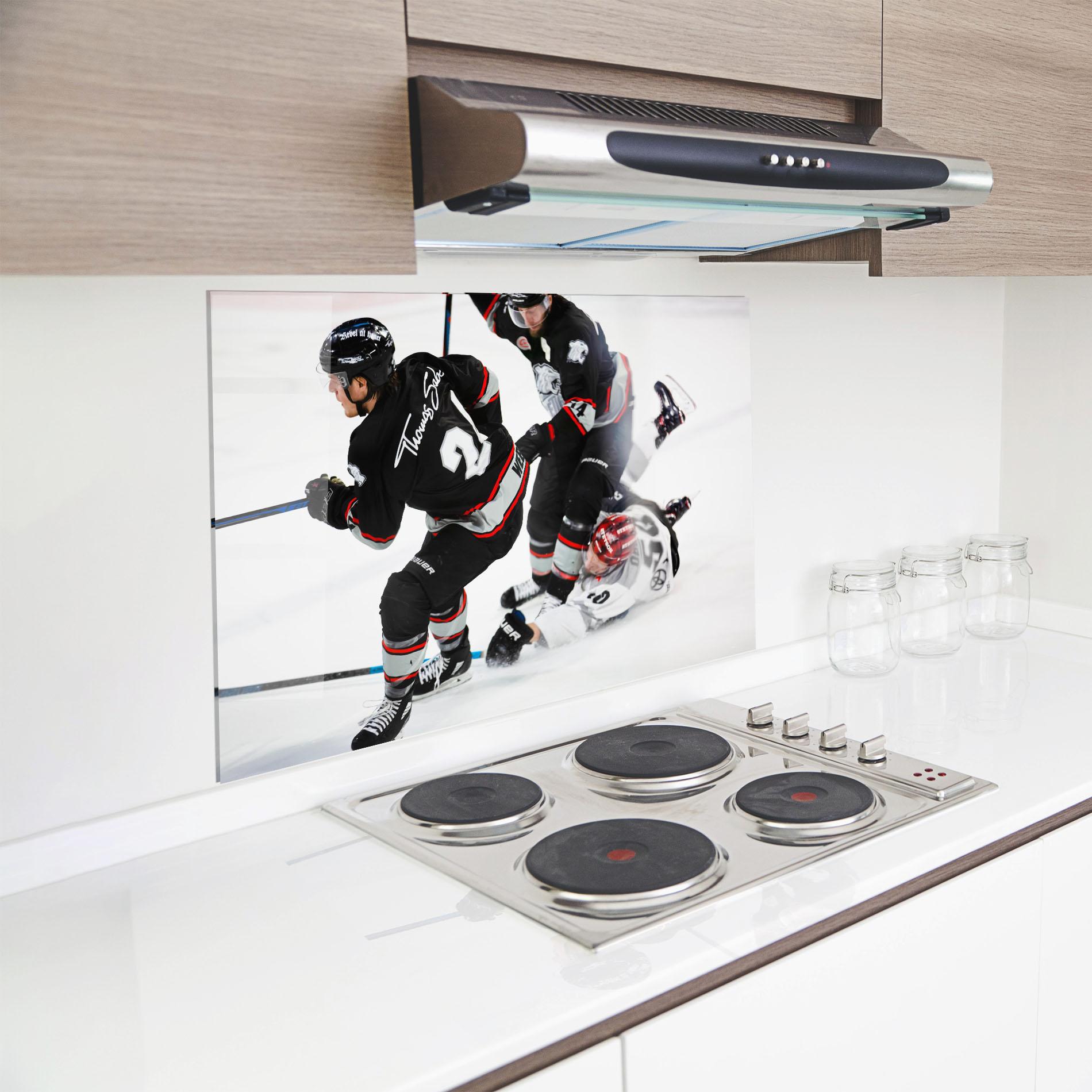 Panou Sticla Bucatarie Breakaway Boss mockup 8