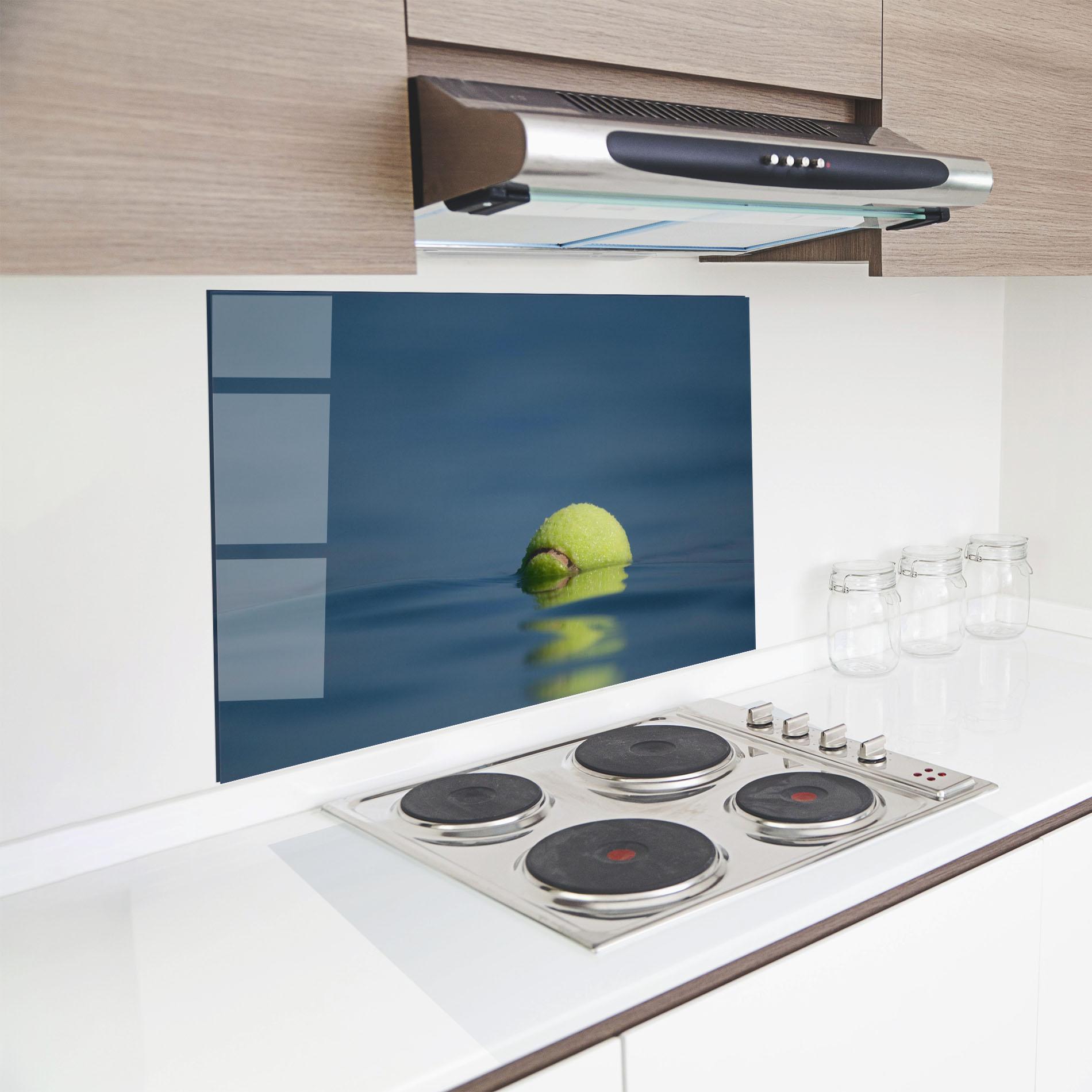 Panou Sticla Bucatarie Tennis Ball In Water mockup 8