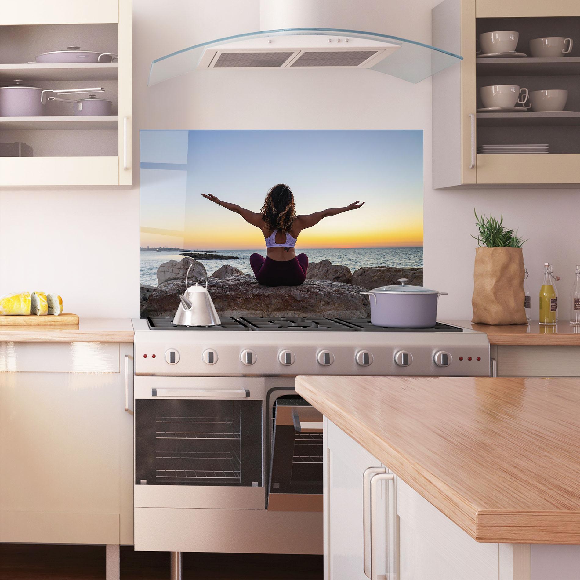 Panou Sticla Bucatarie Calm Asana mockup 1