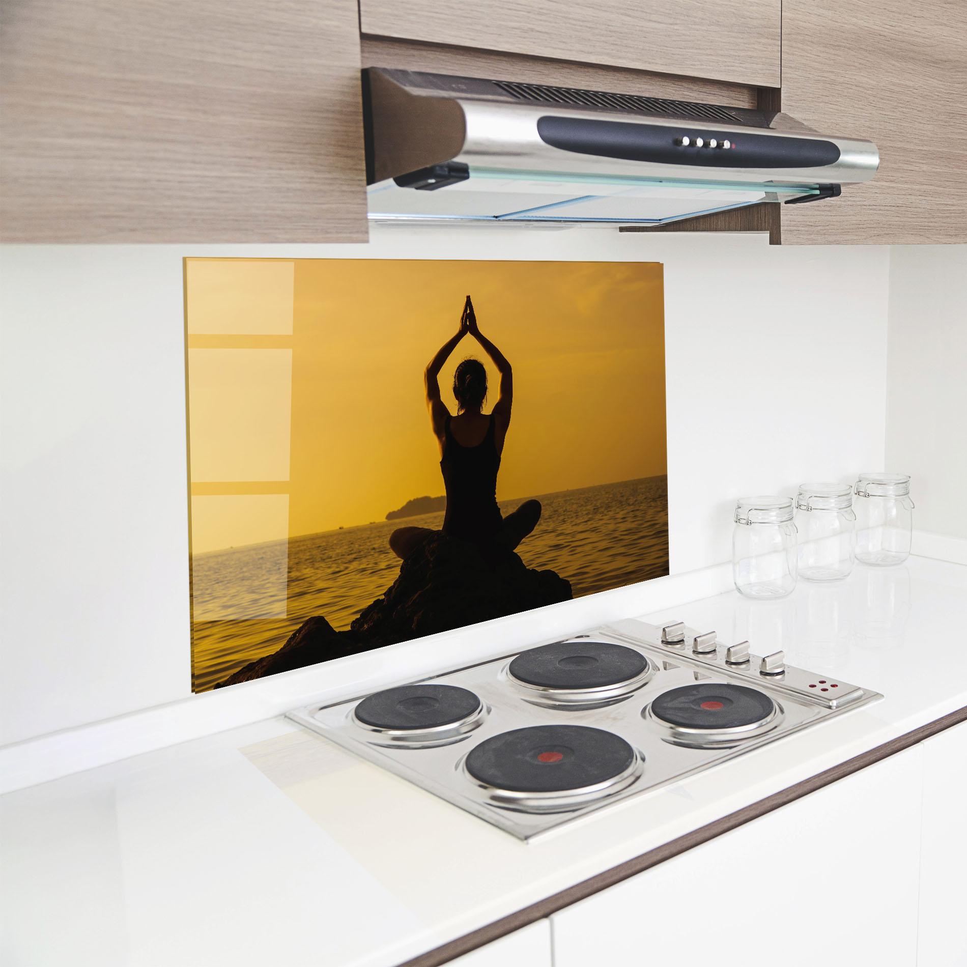 Panou Sticla Bucatarie Meditation On Sunset mockup 8