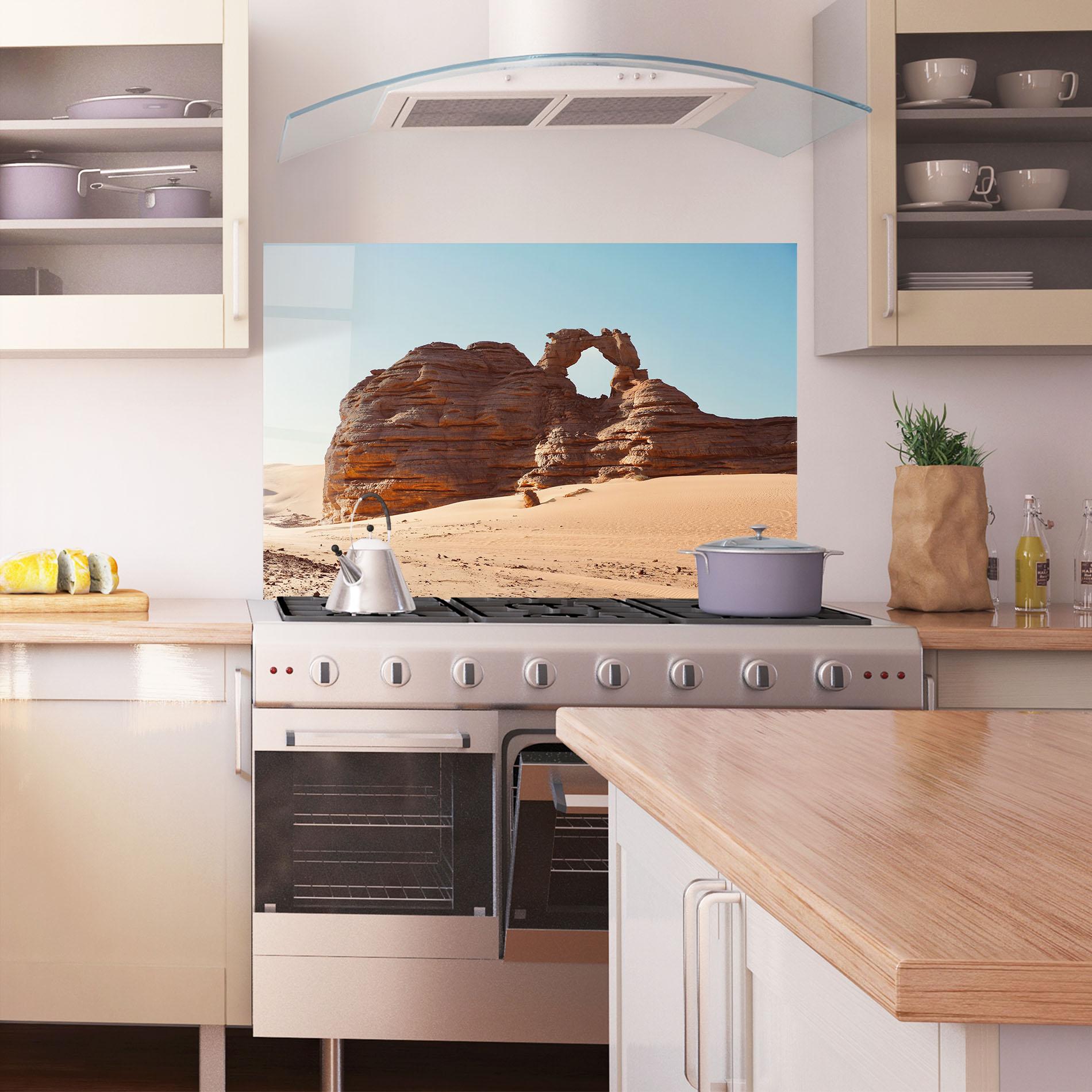 Panou Sticla Bucatarie Arcade In Desert 2 mockup 1