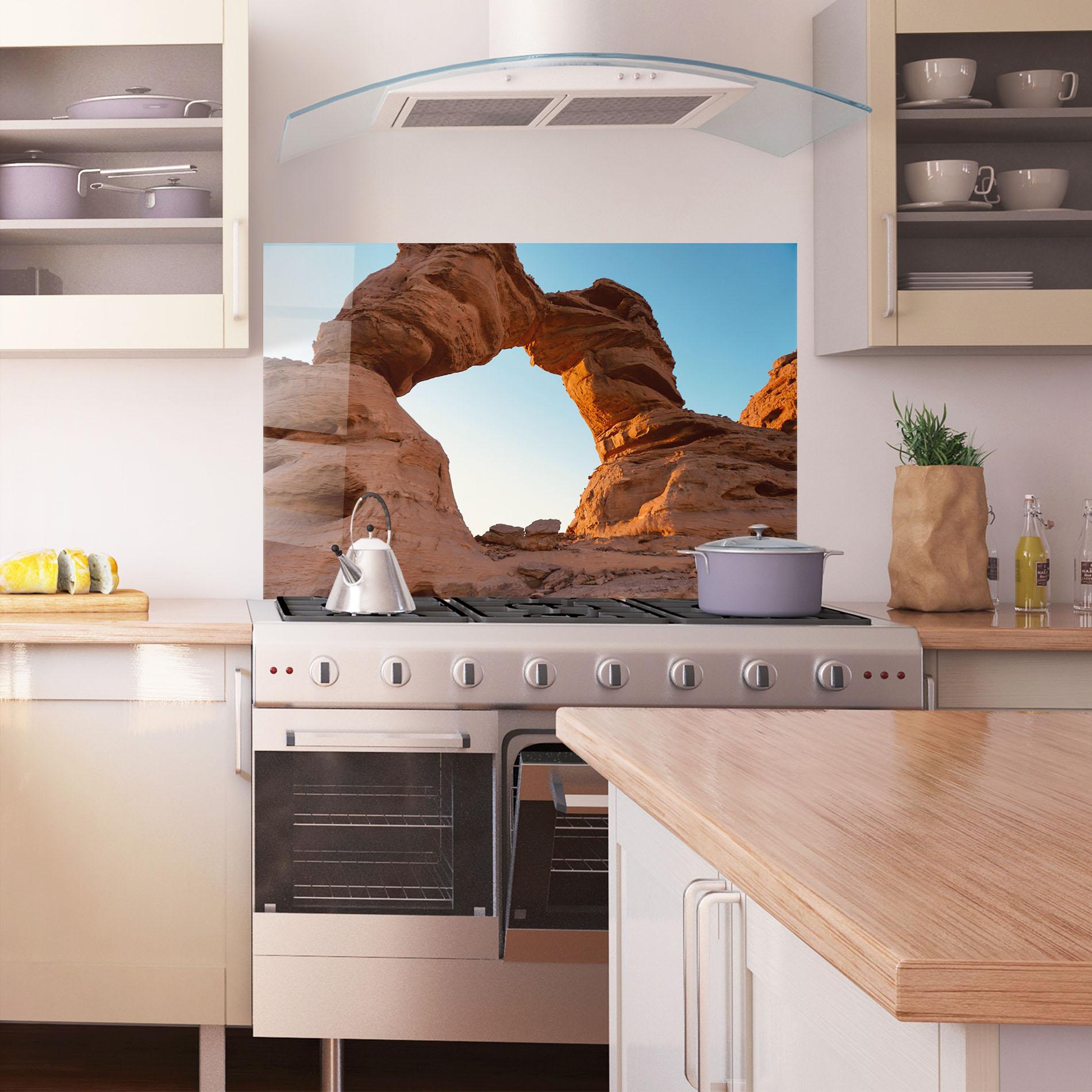 Panou Sticla Bucatarie Arcade In Desert mockup 1