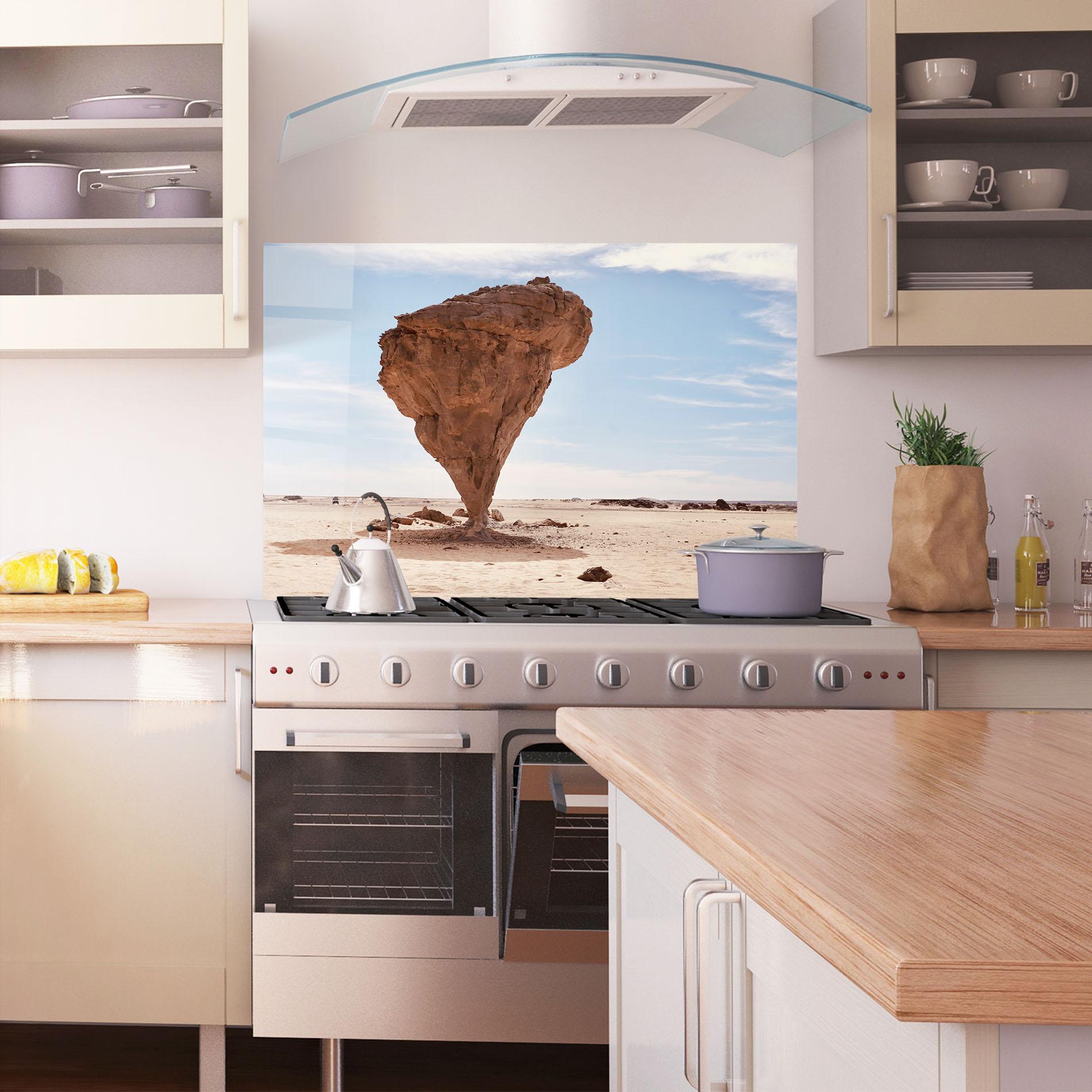 Panou Sticla Bucatarie Stone In Desert mockup 1