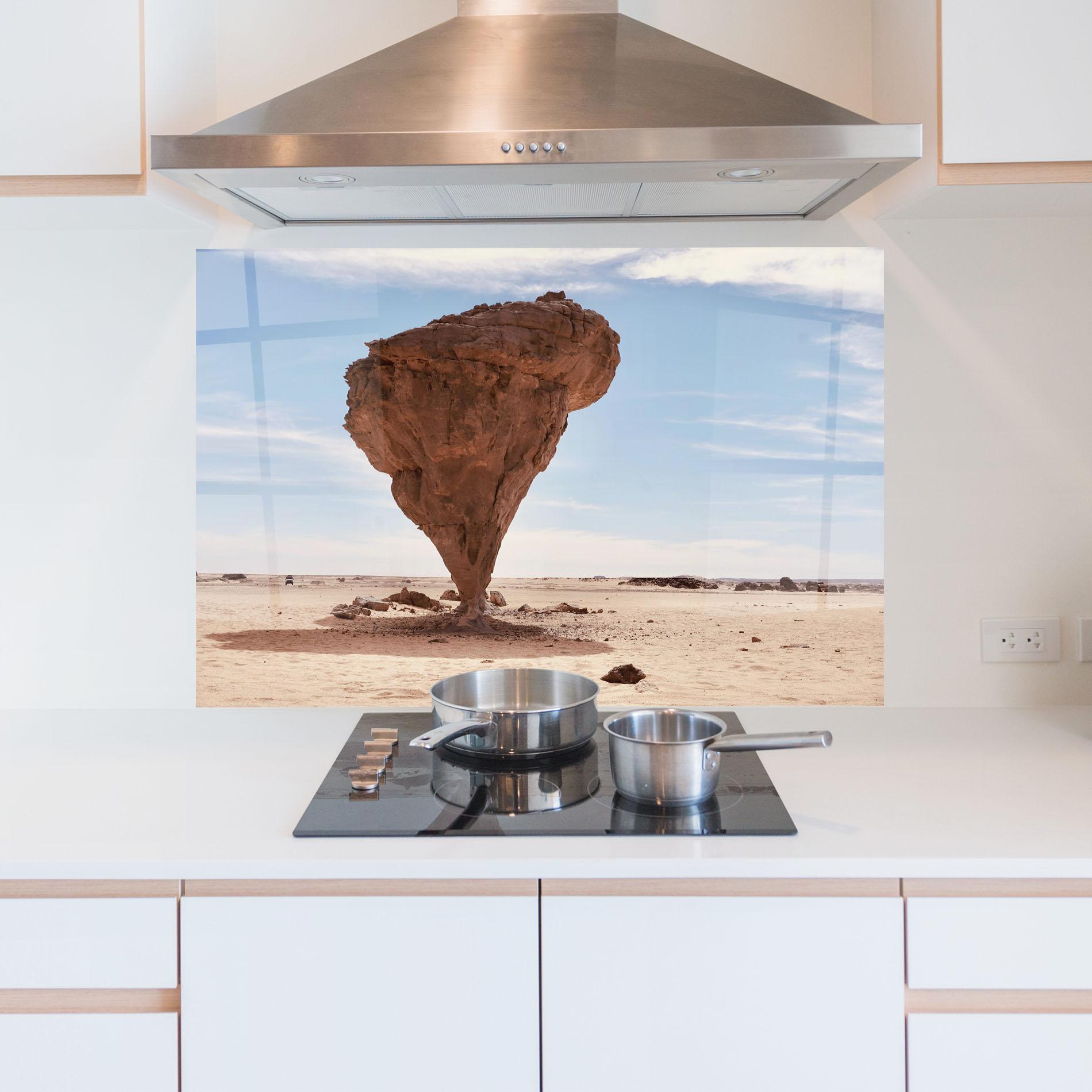 Panou Sticla Bucatarie Stone In Desert mockup 5