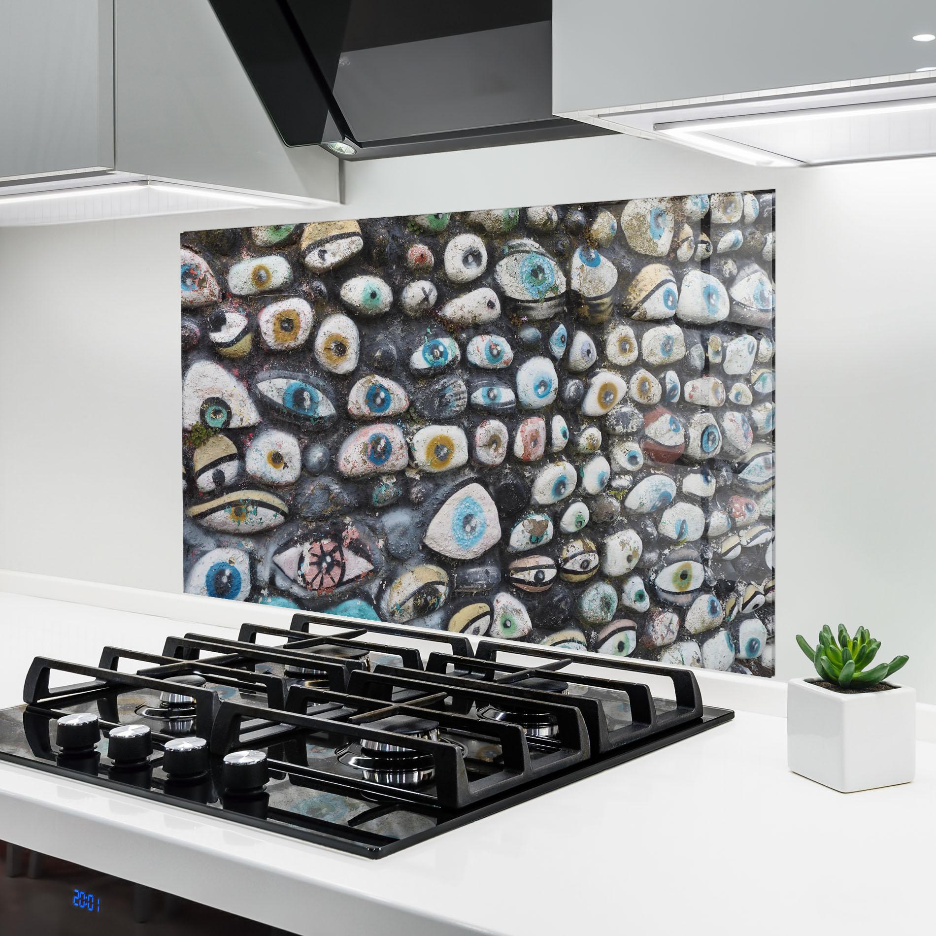 Panou Sticla Bucatarie Eyes On Stones mockup 6