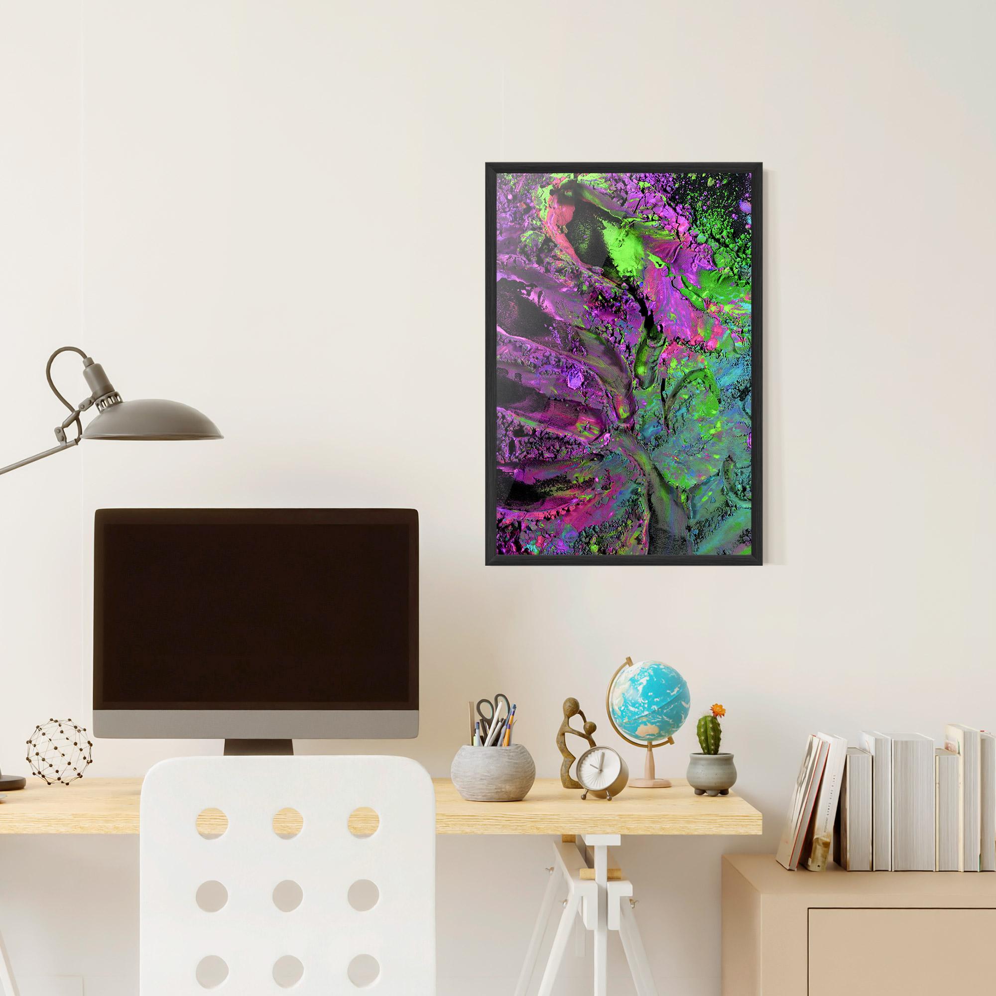 Poster Înrămat Purple Powder mockup 6