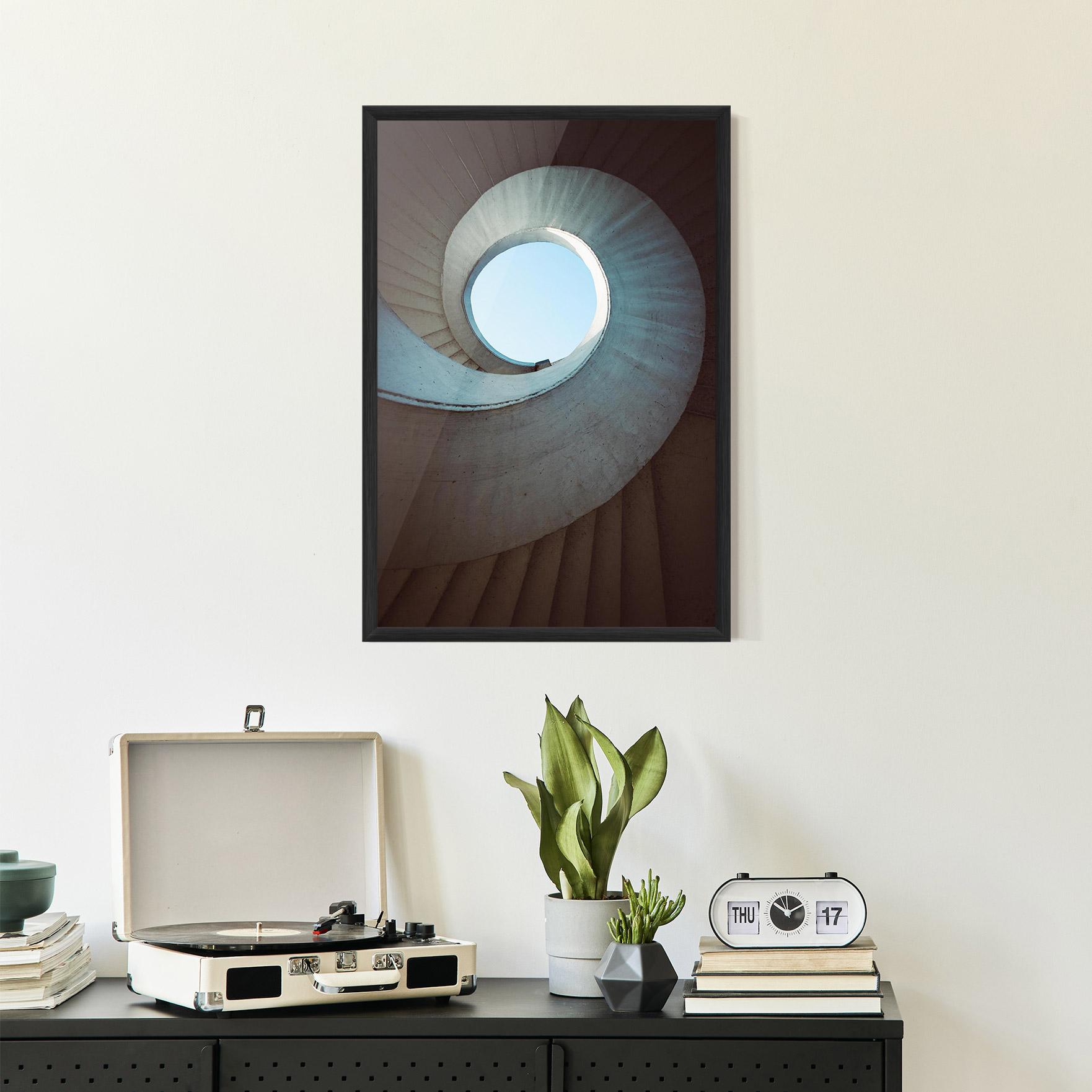 Poster Înrămat Spiral Cream Stairs mockup 2