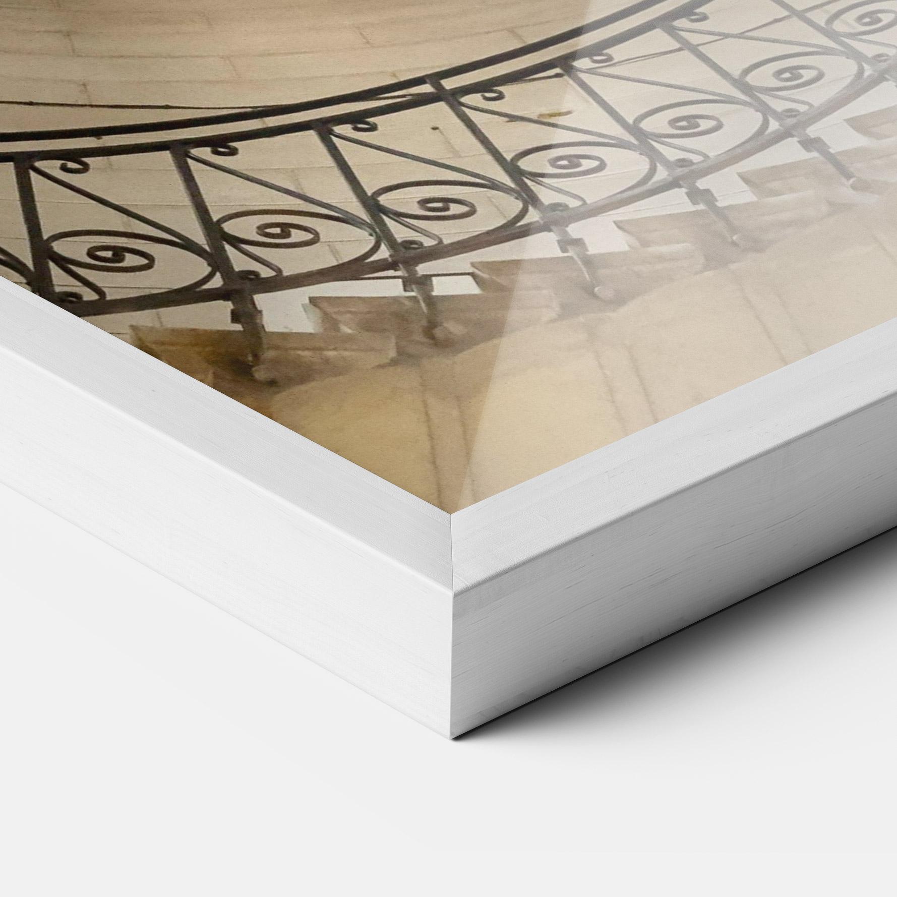 Poster Înrămat Cream Down Stairs mockup 3
