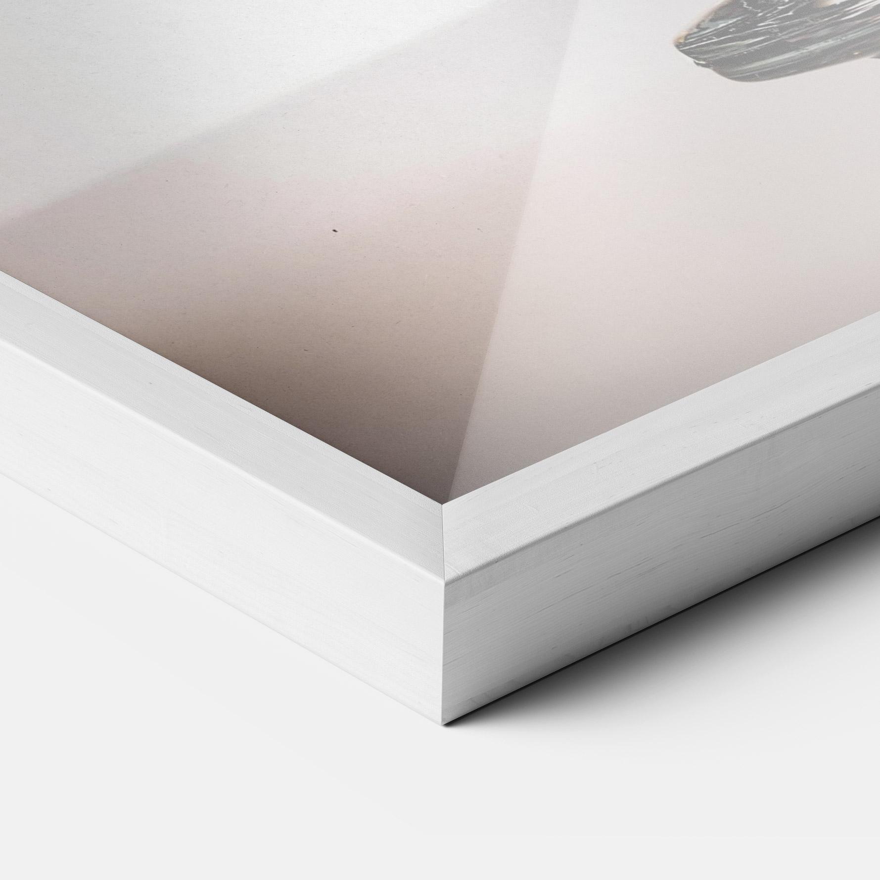 Poster Înrămat White Wine Splash mockup 3