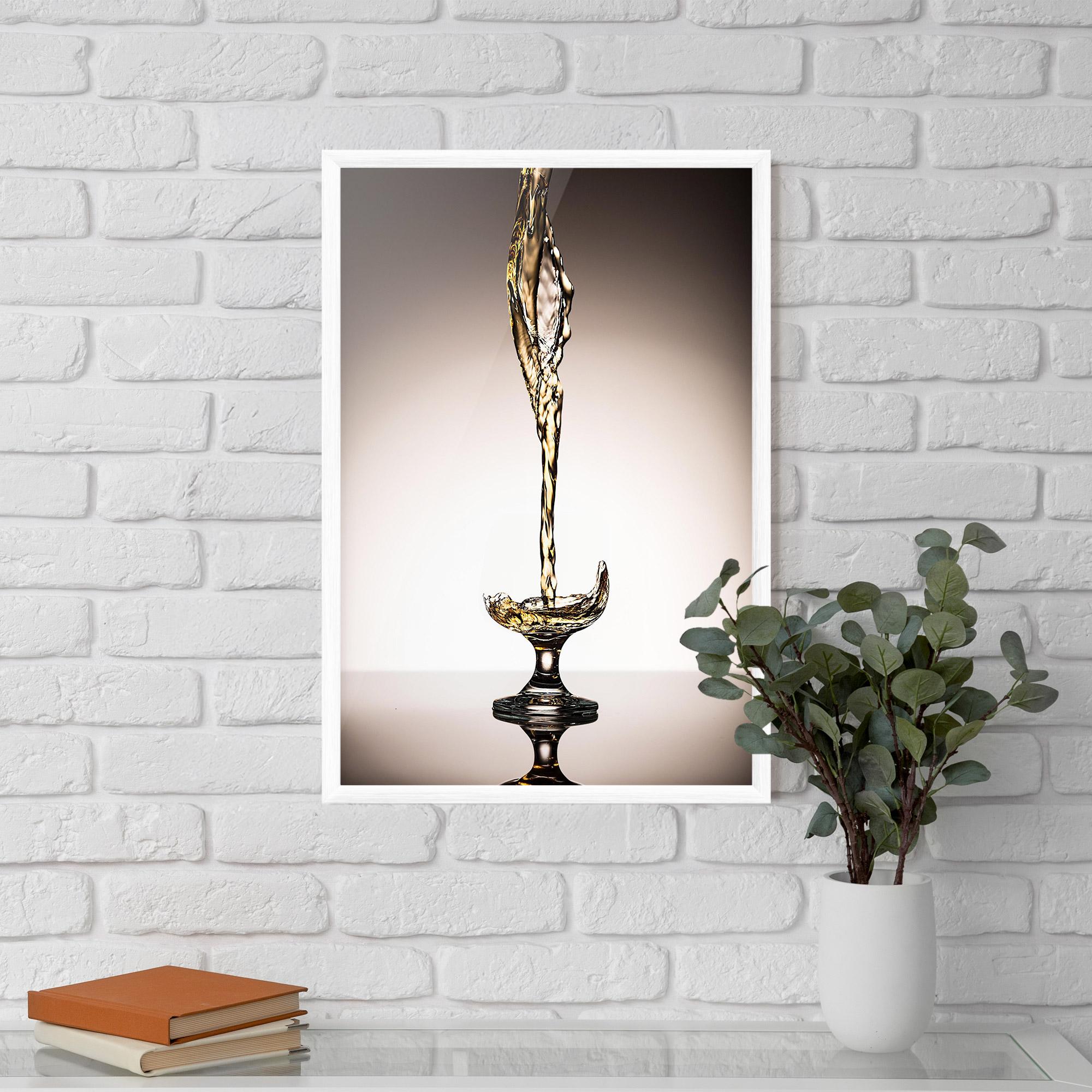 Poster Înrămat White Wine Splash mockup 5