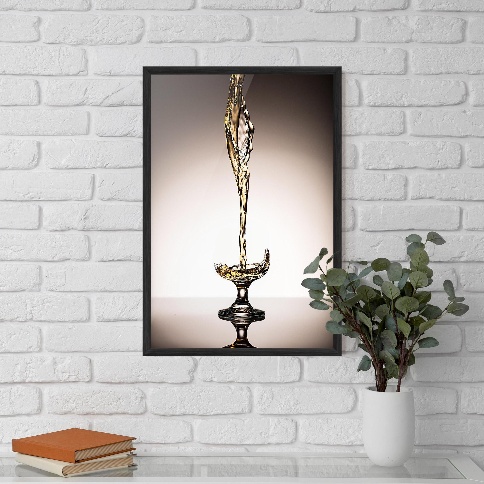 Poster Înrămat White Wine Splash mockup 5