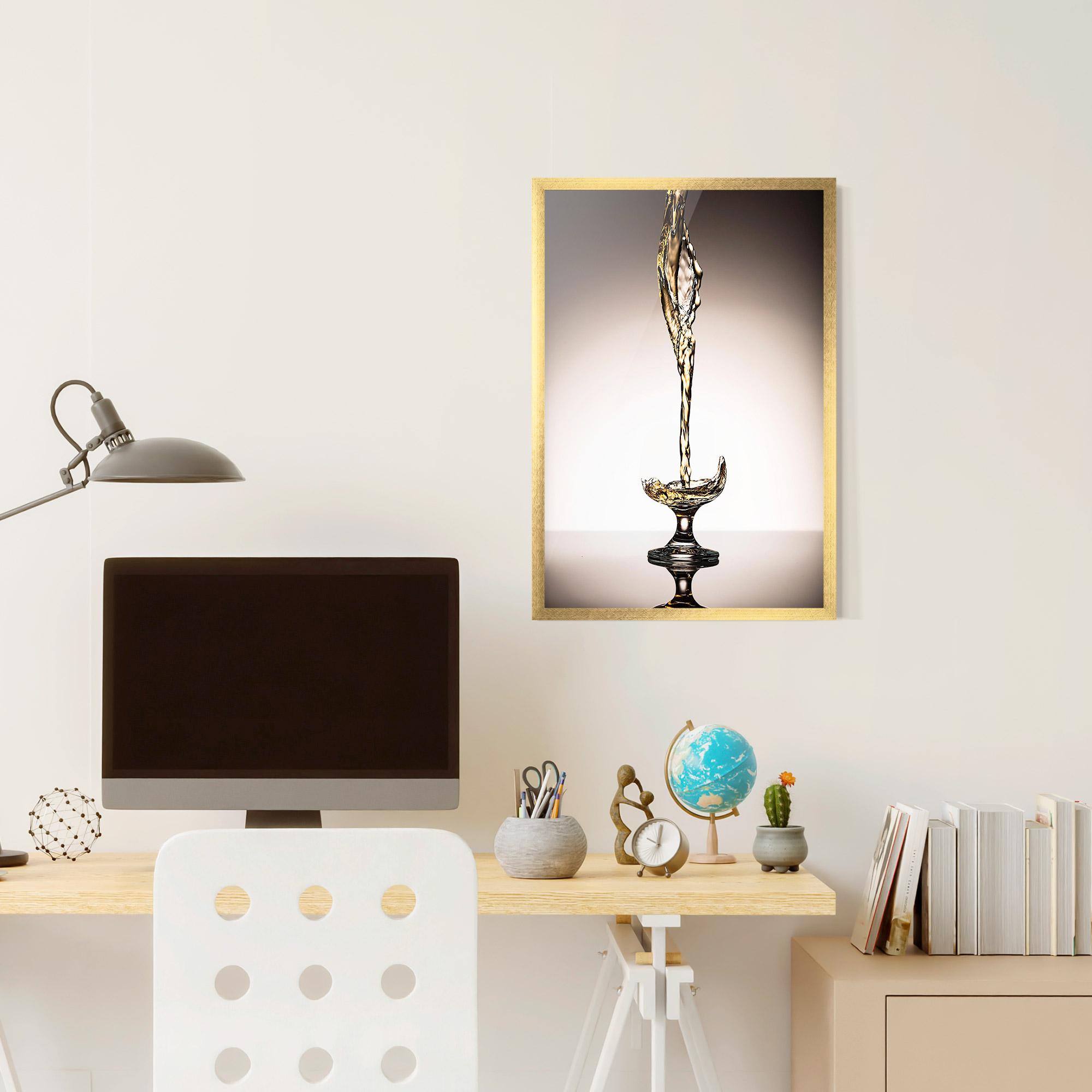 Poster Înrămat White Wine Splash mockup 6