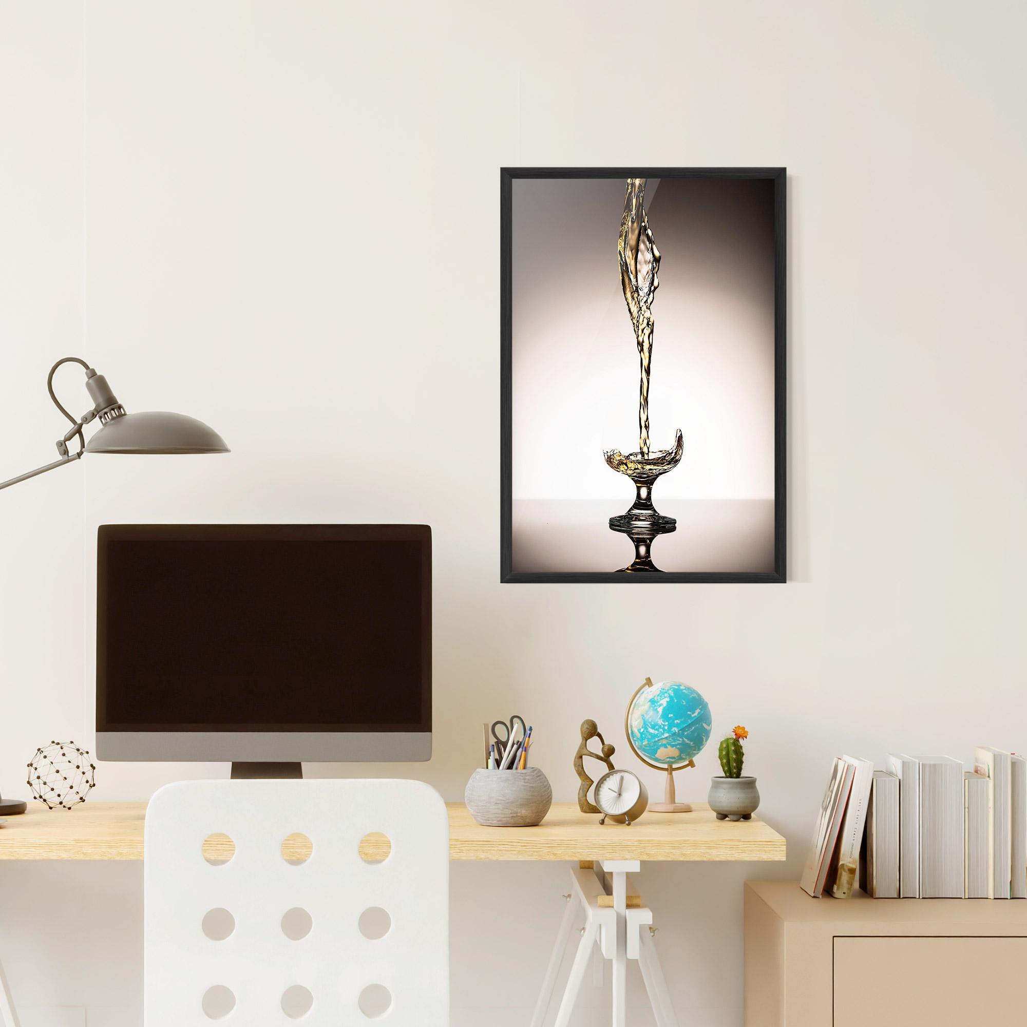 Poster Înrămat White Wine Splash mockup 6