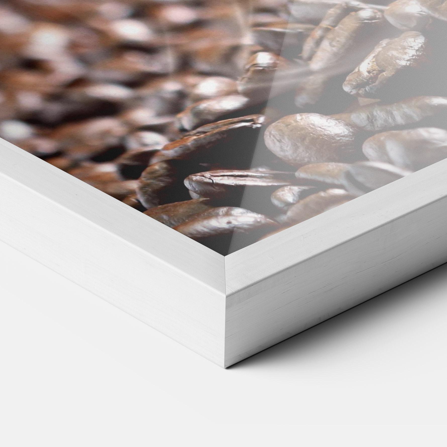 Poster Înrămat Close Up Falling Beans mockup 3