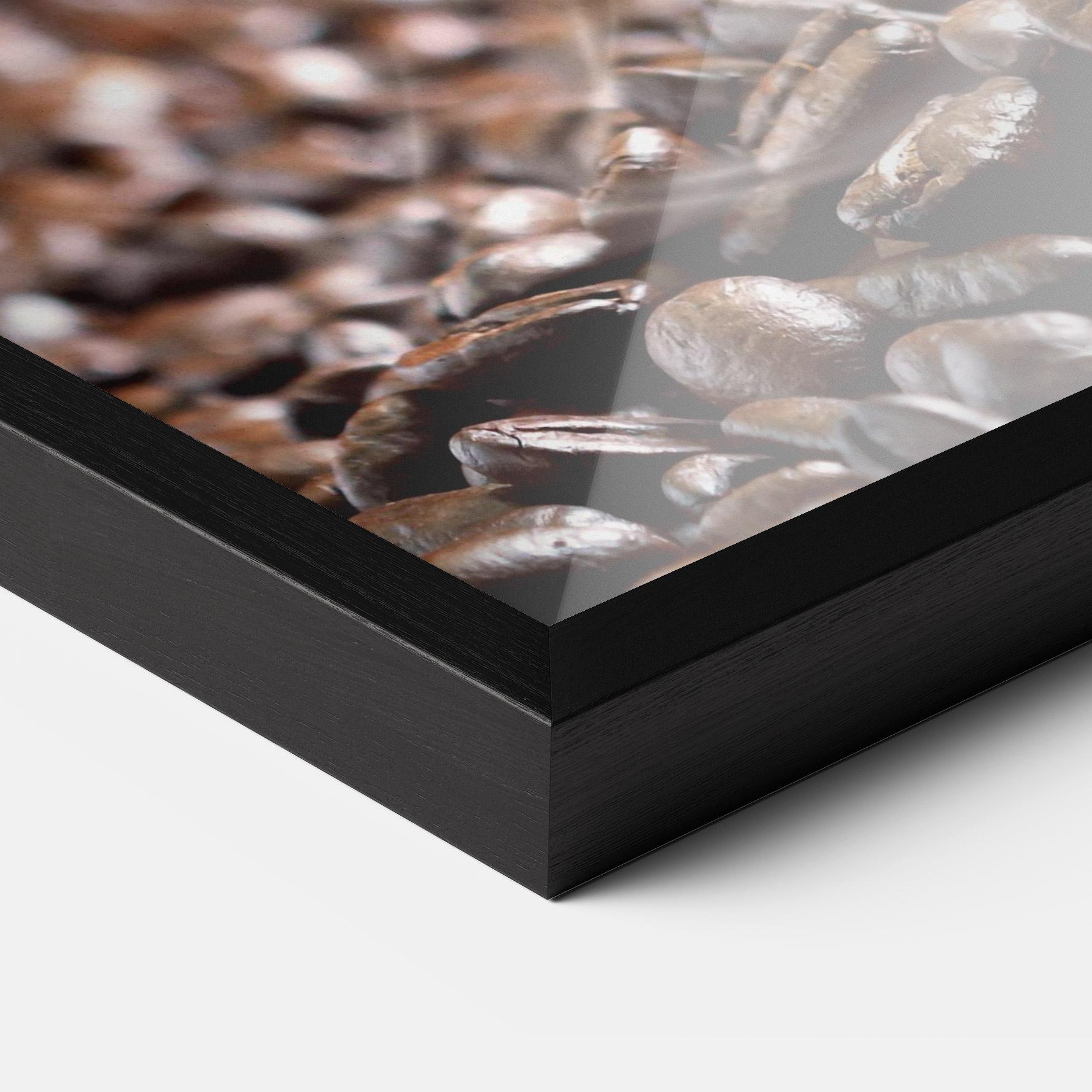 Poster Înrămat Close Up Falling Beans mockup 3