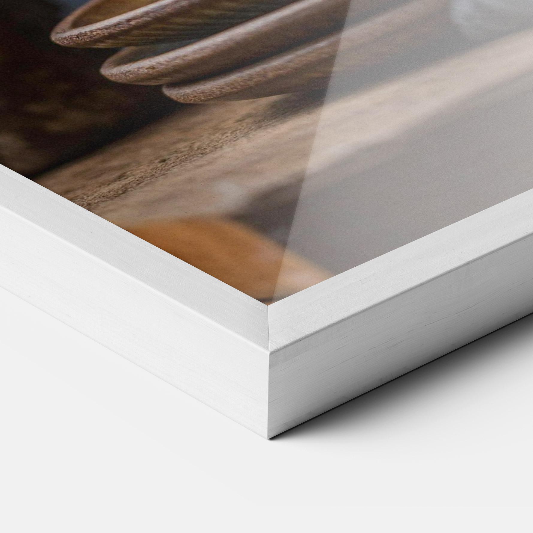 Poster Înrămat Using Honey mockup 3