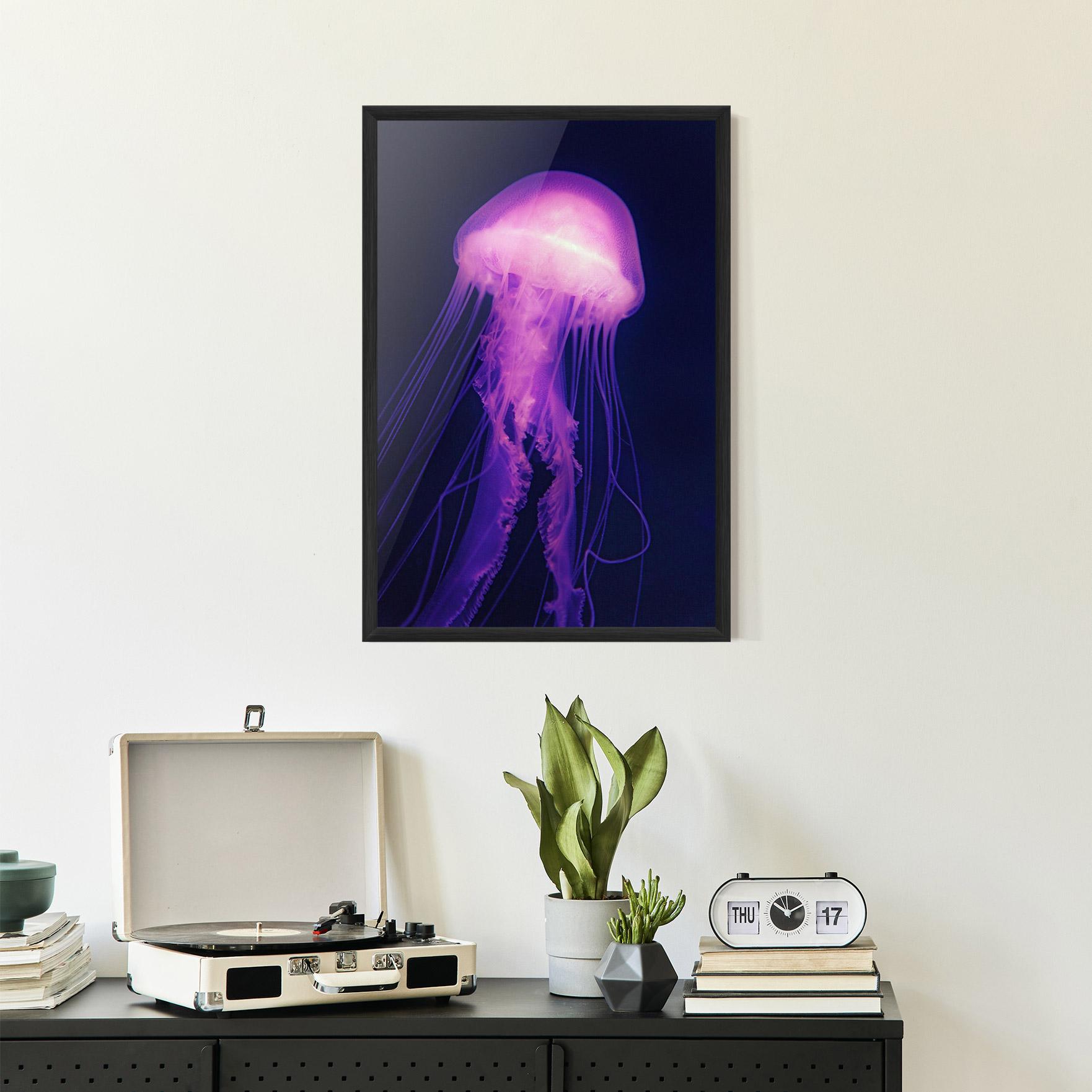 Poster Înrămat Light Purple Jellyfish mockup 2