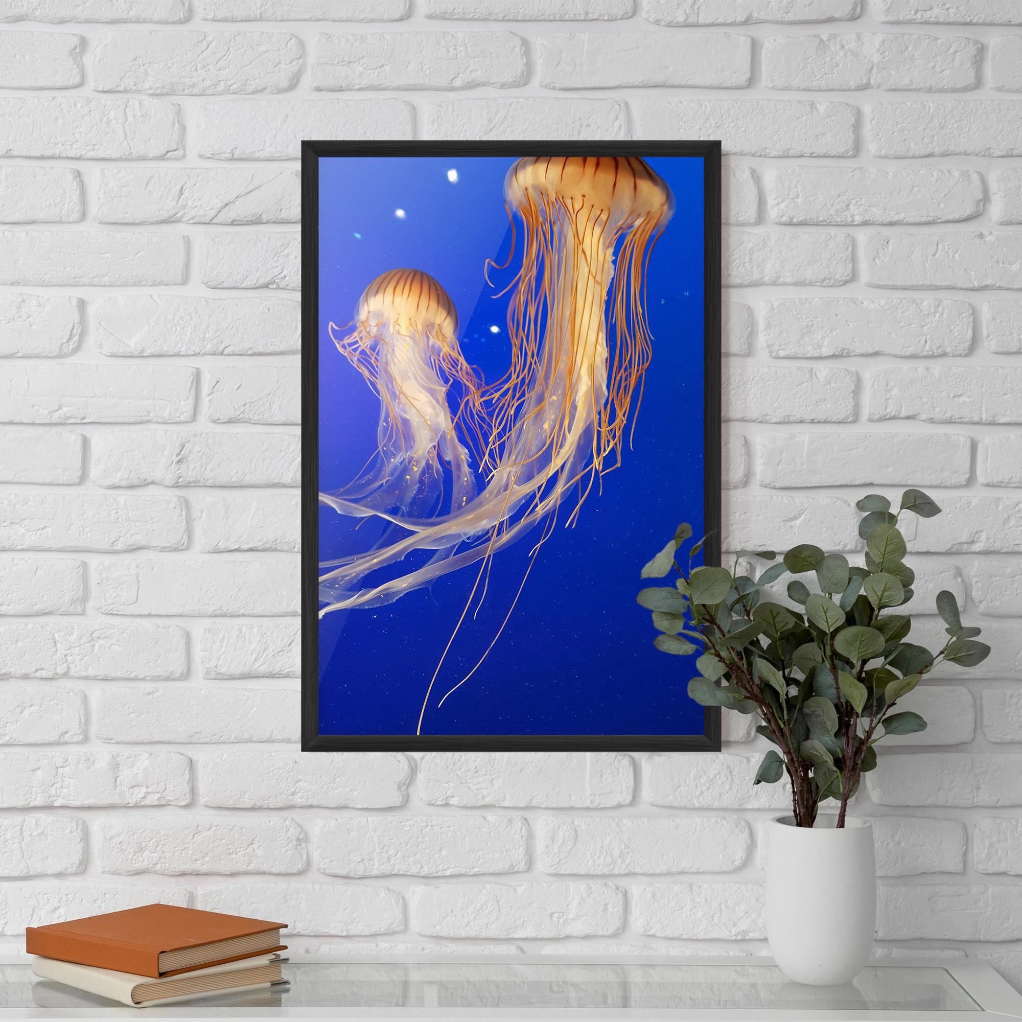 Poster Înrămat Light Orange Jellyfish mockup 5