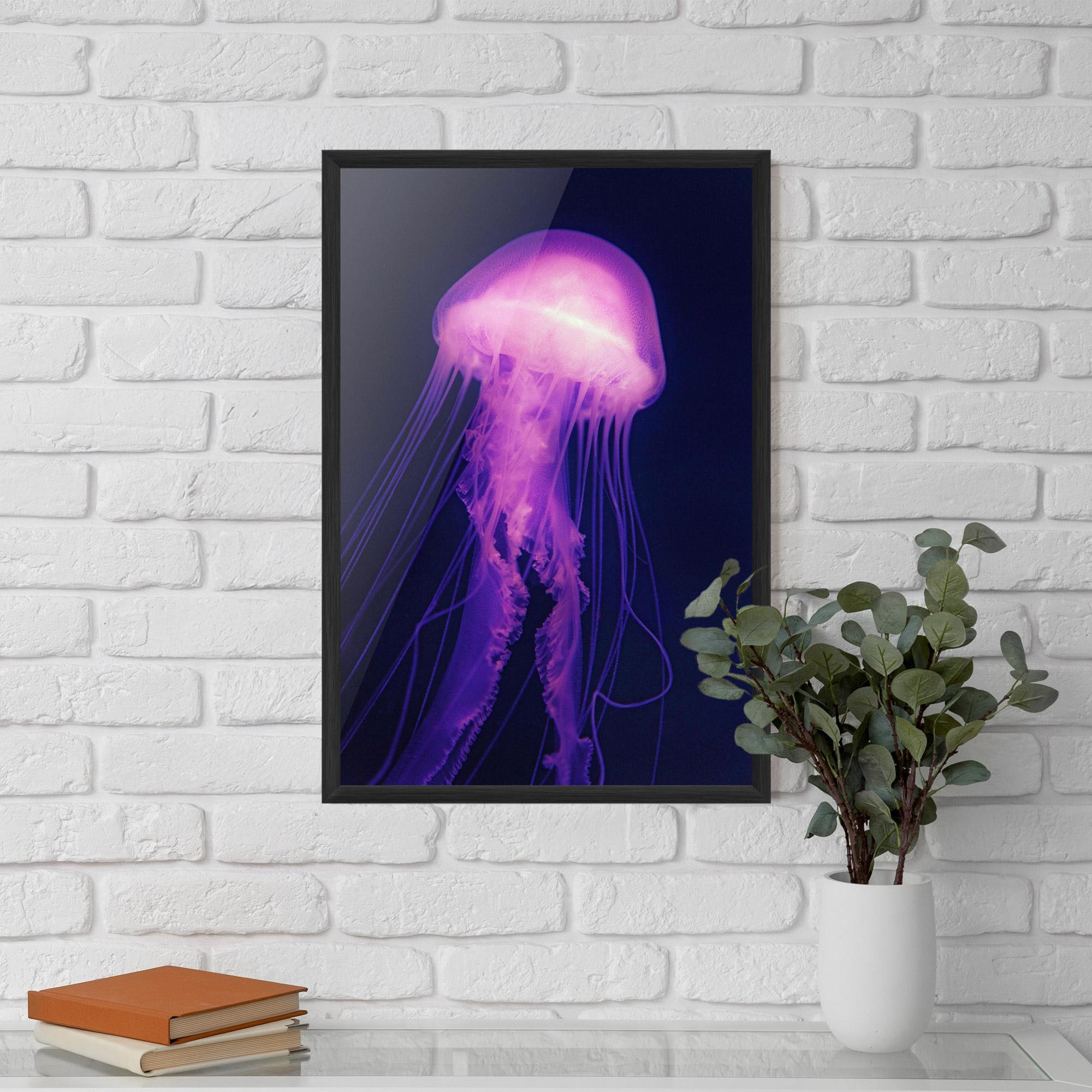 Poster Înrămat Light Purple Jellyfish mockup 5