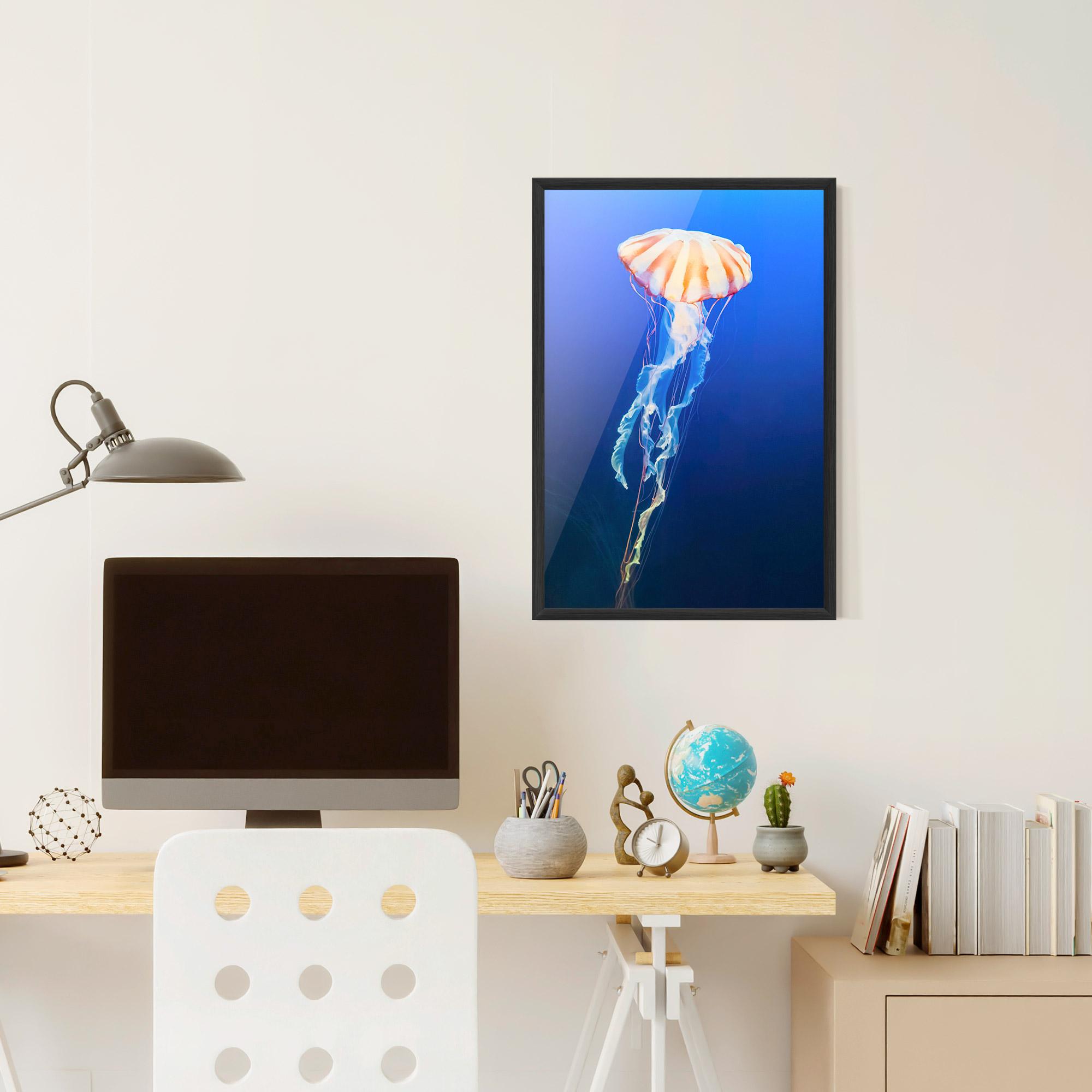 Poster Înrămat Cream Jellyfish mockup 6