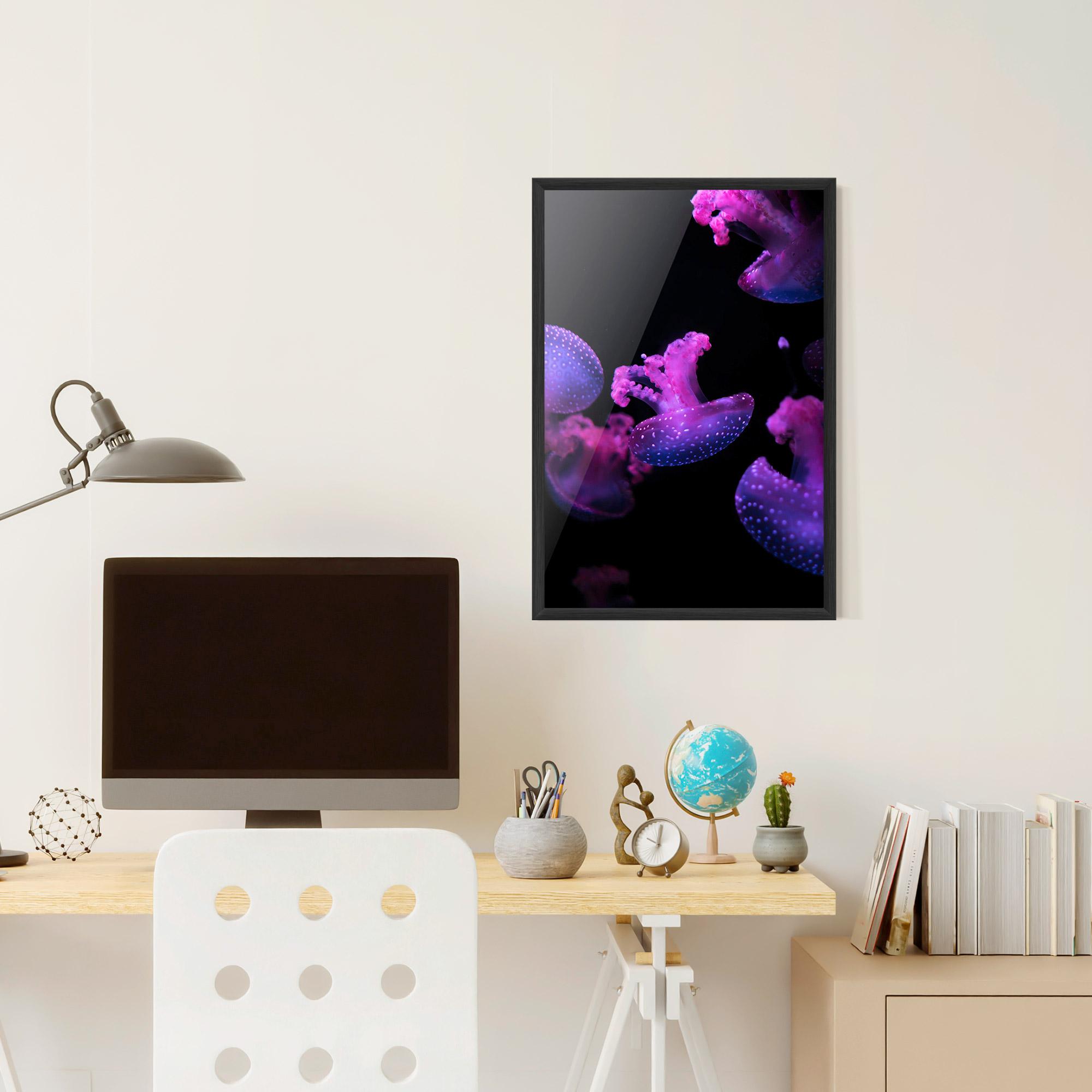 Poster Înrămat Little Purple Jellyfish mockup 6