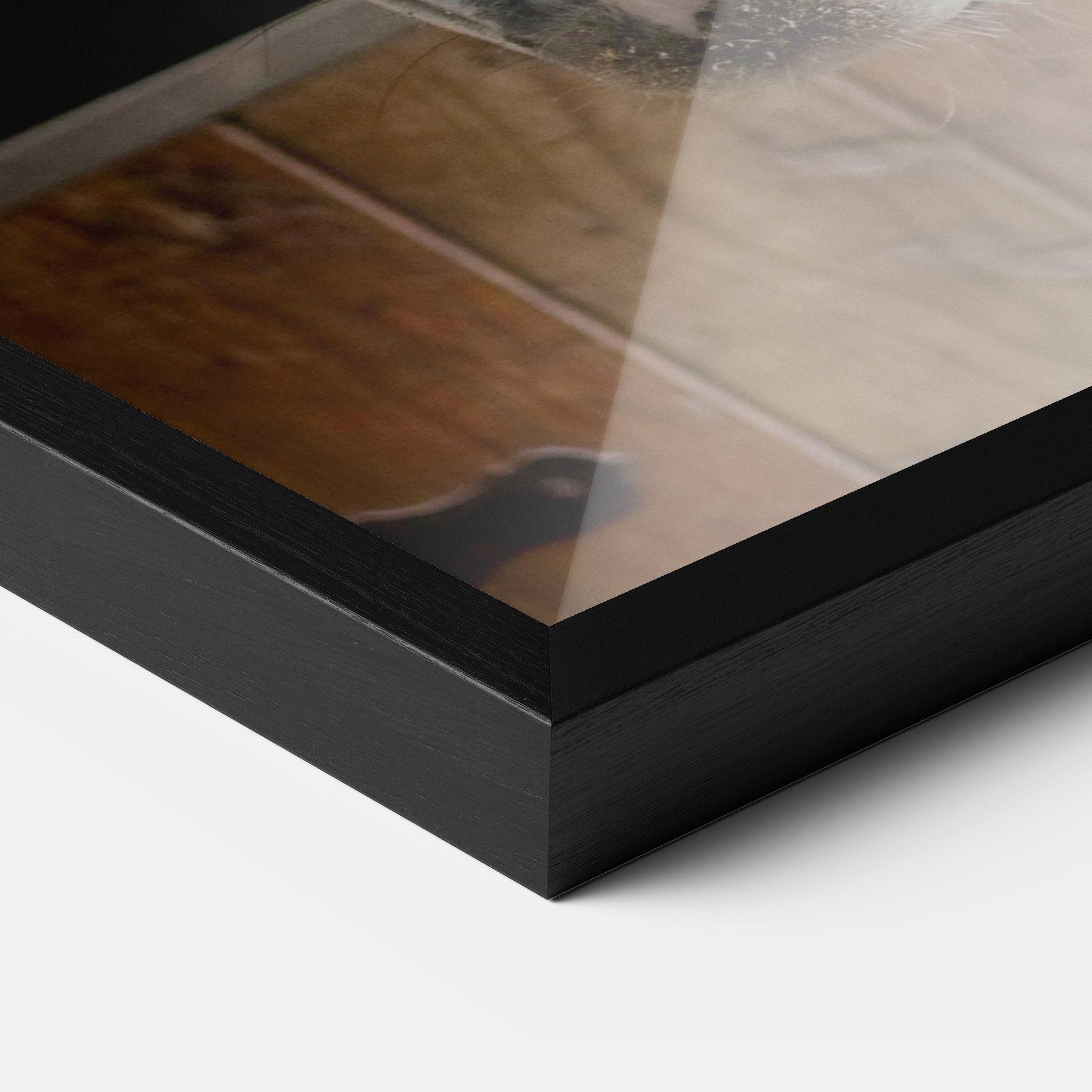 Poster Înrămat Grey Horse Head mockup 3