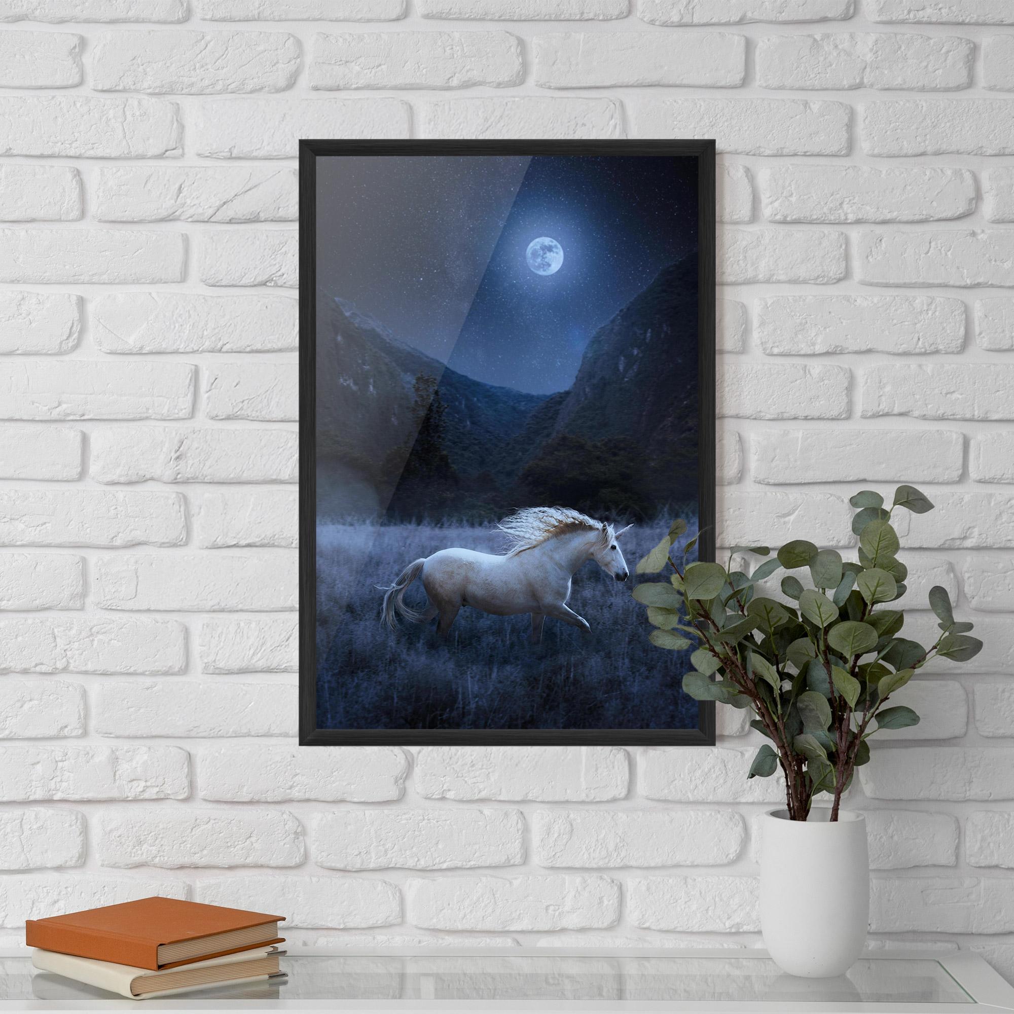 Poster Înrămat Blue Moon Unicorn mockup 5