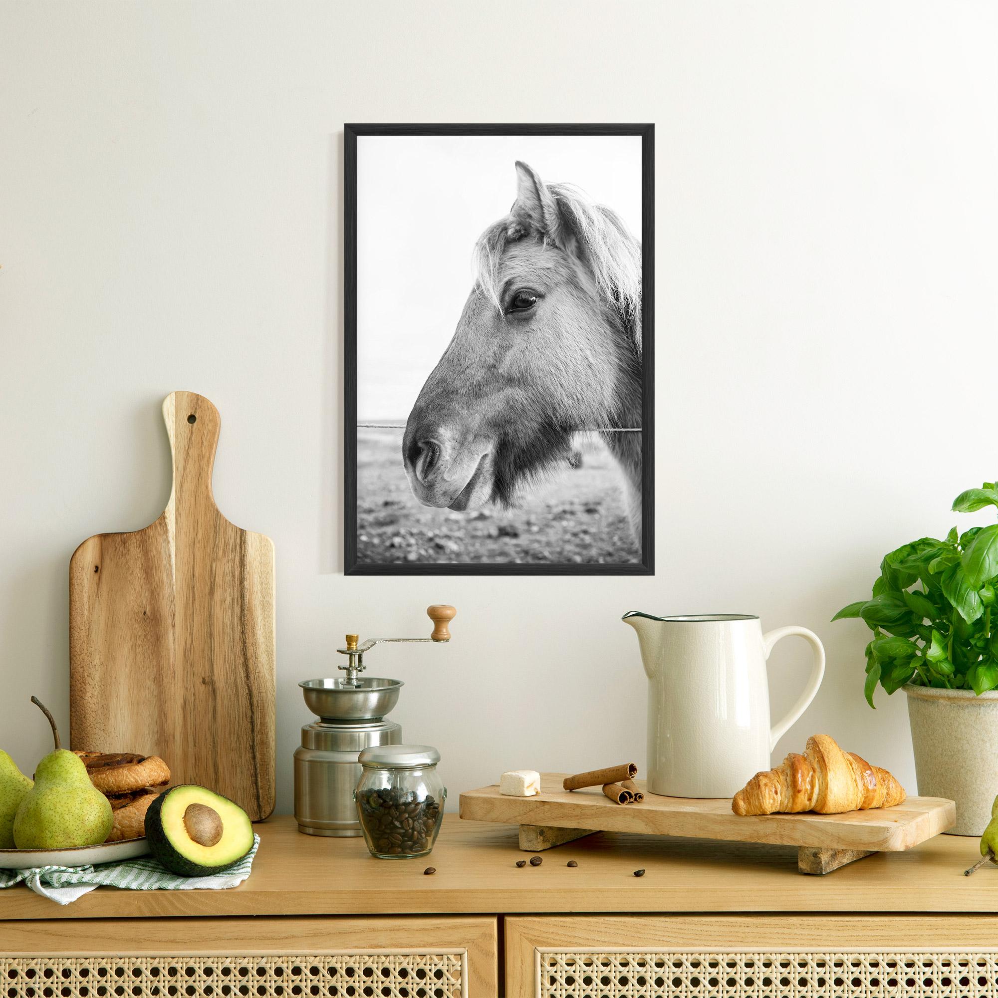 Poster Înrămat Gray Horse Head mockup 8