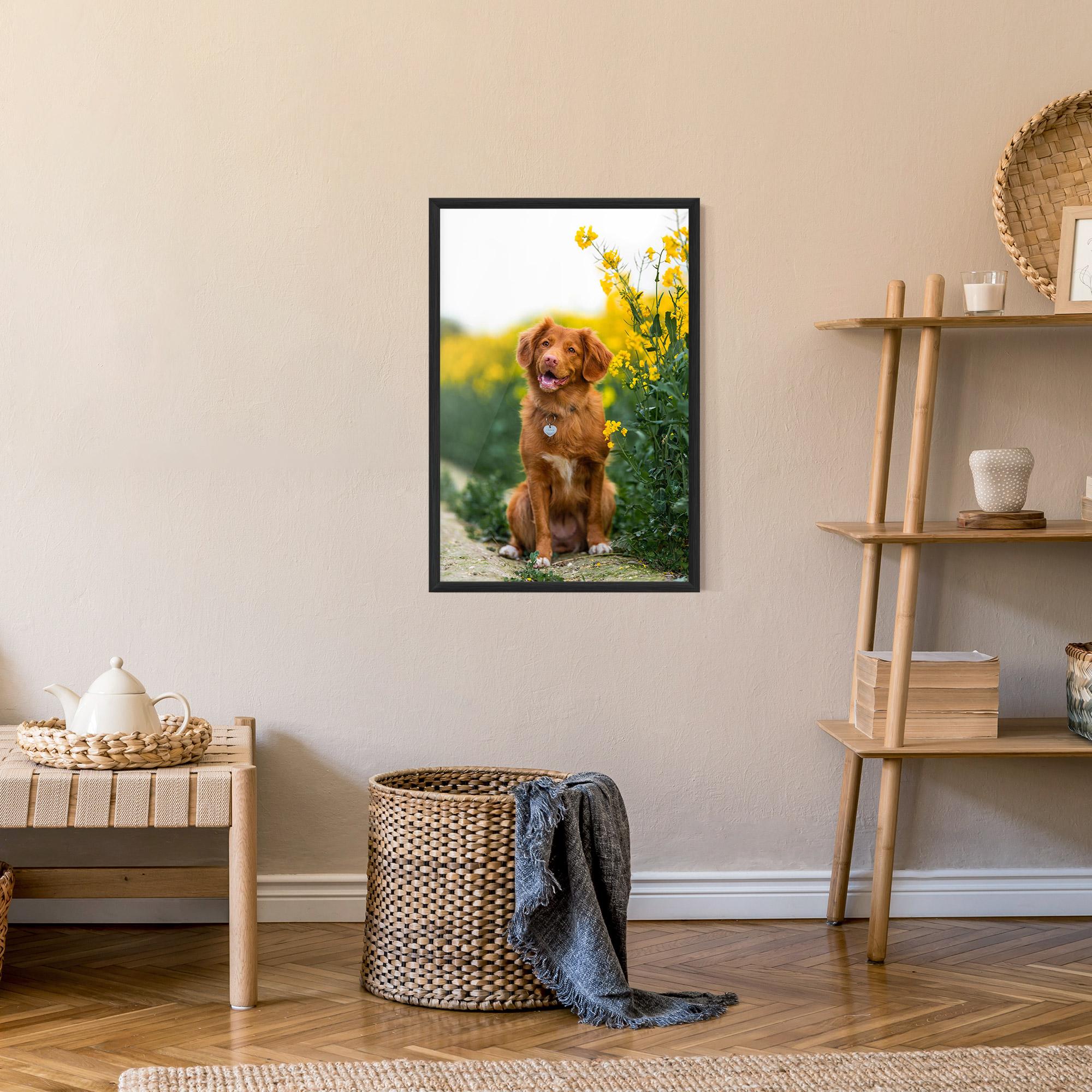 Poster Înrămat Dog Yellow Flowers mockup 9
