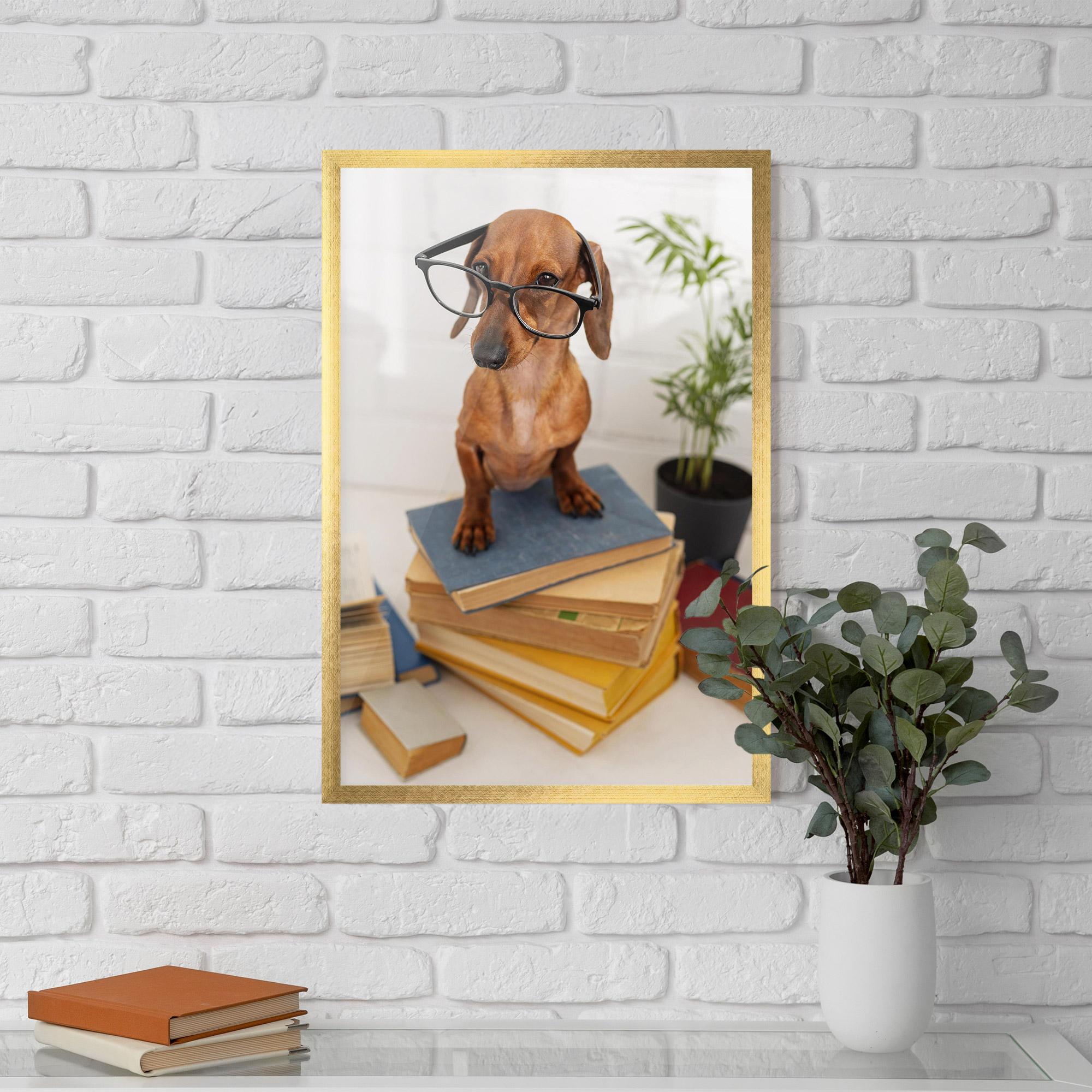 Poster Înrămat Books Cute Dog mockup 5