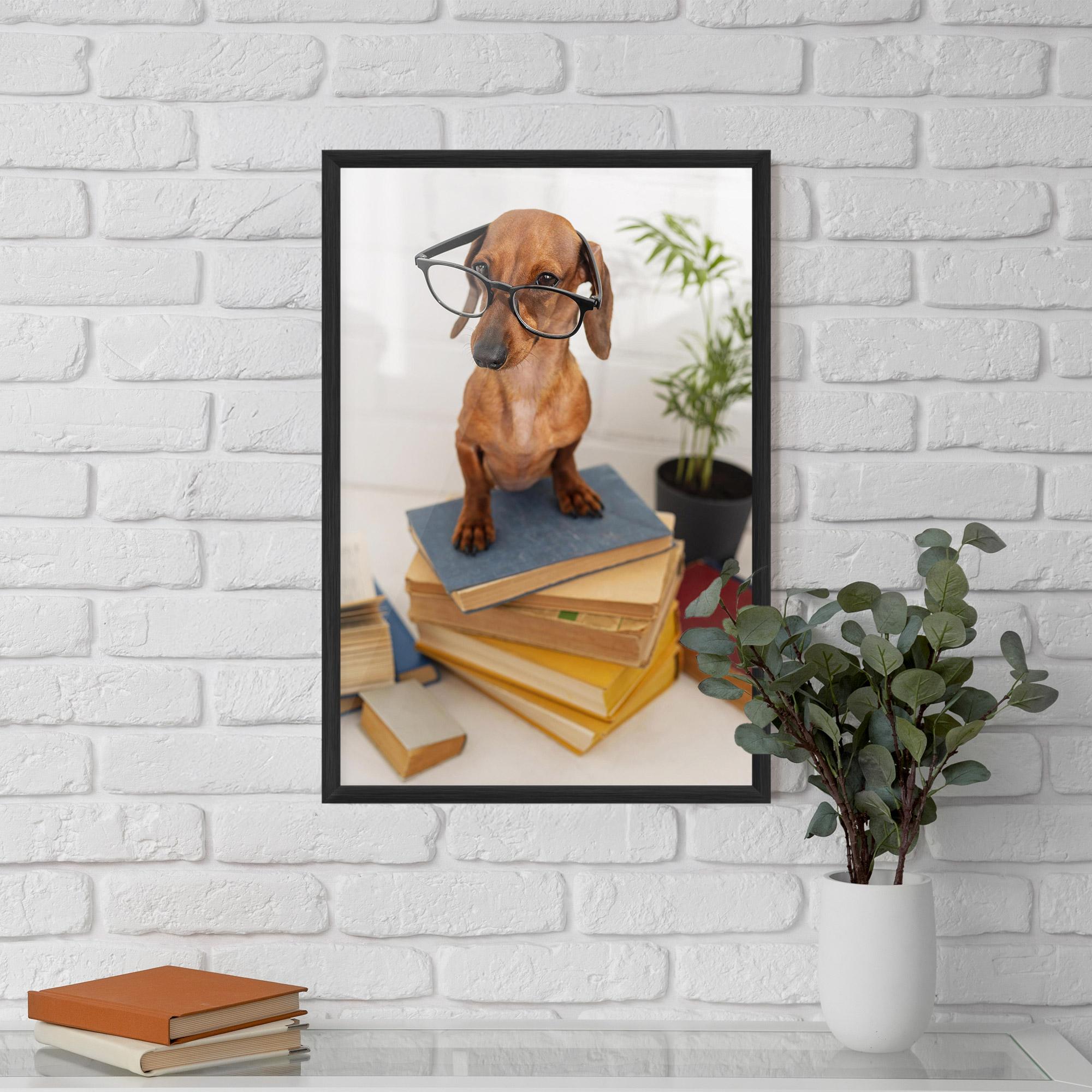 Poster Înrămat Books Cute Dog mockup 5
