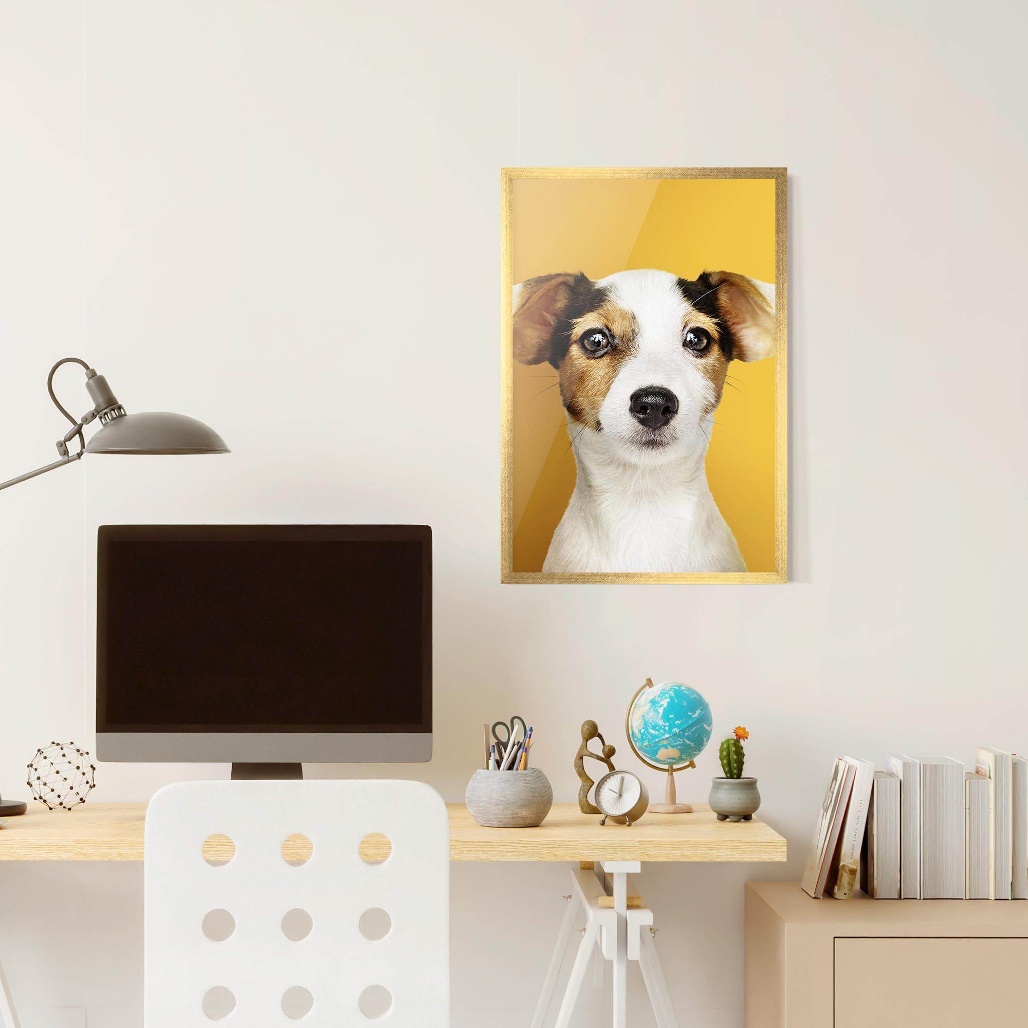 Poster Înrămat Puppy On Yellow mockup 6
