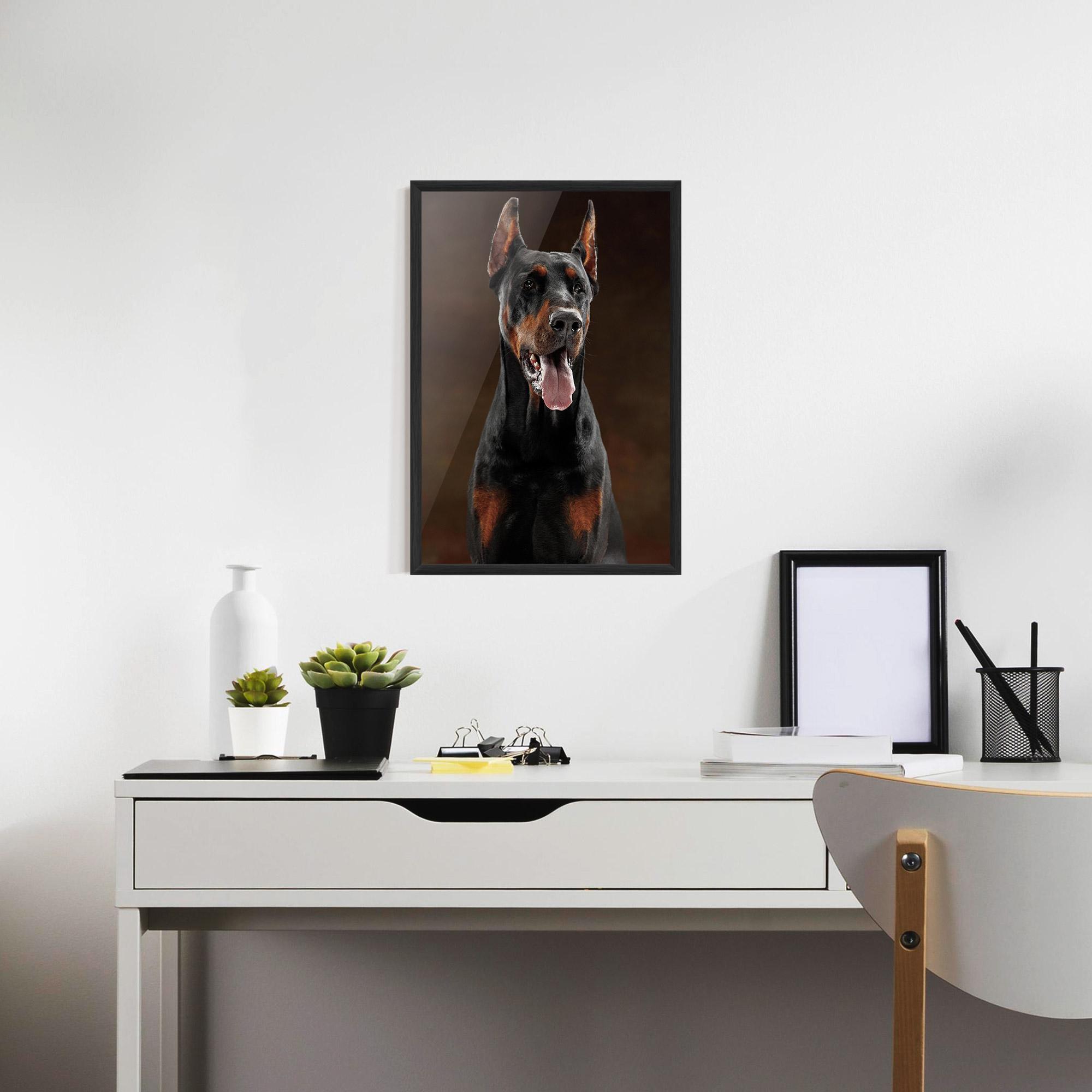 Poster Înrămat Doberman Looking mockup 7